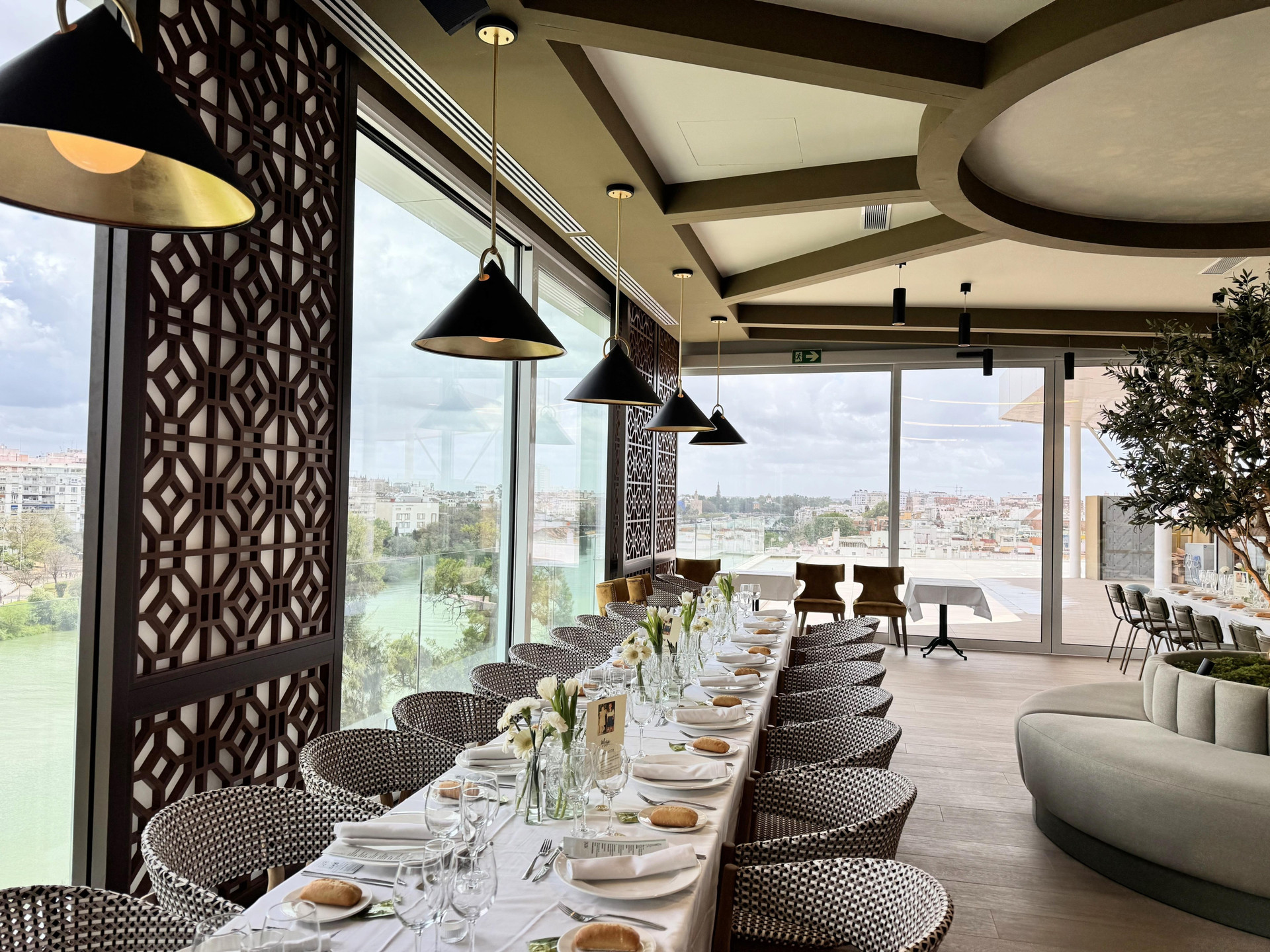 Restaurant Hotel Ribera de Triana - REOPENING!