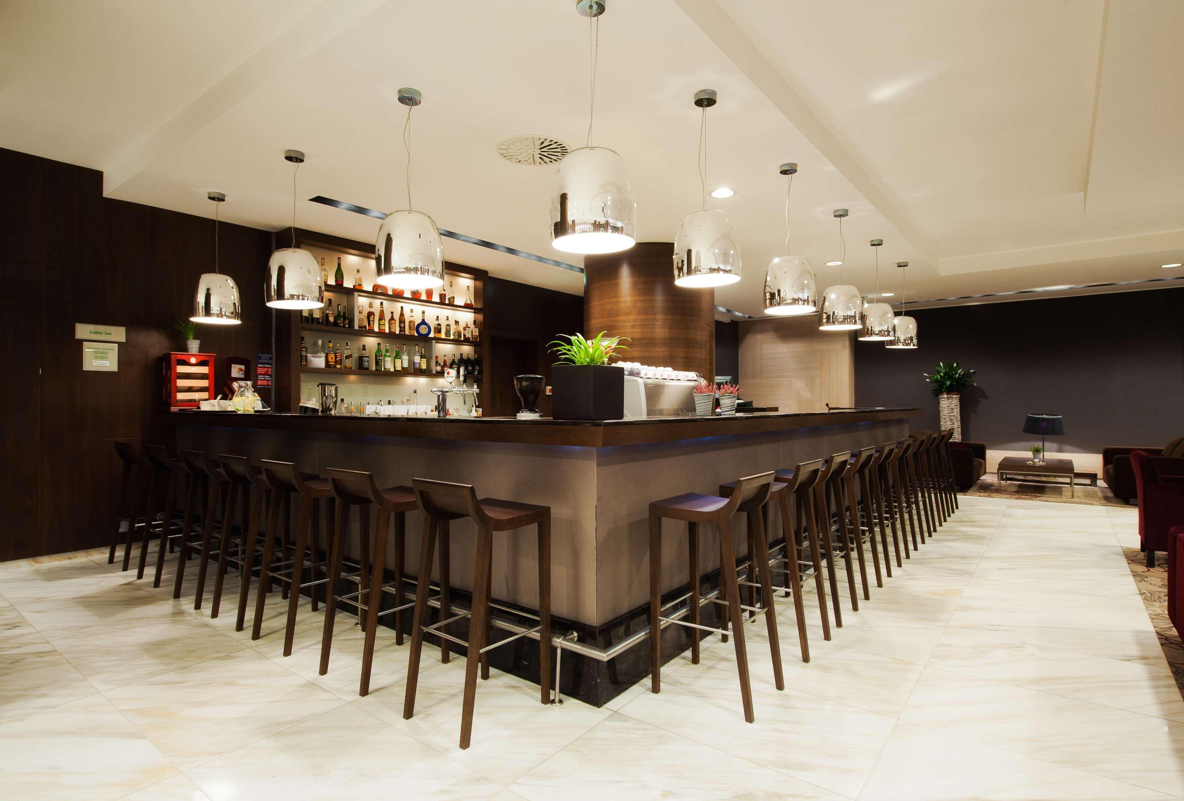Bar/Salón DoubleTree by Hilton Hotel Kosice