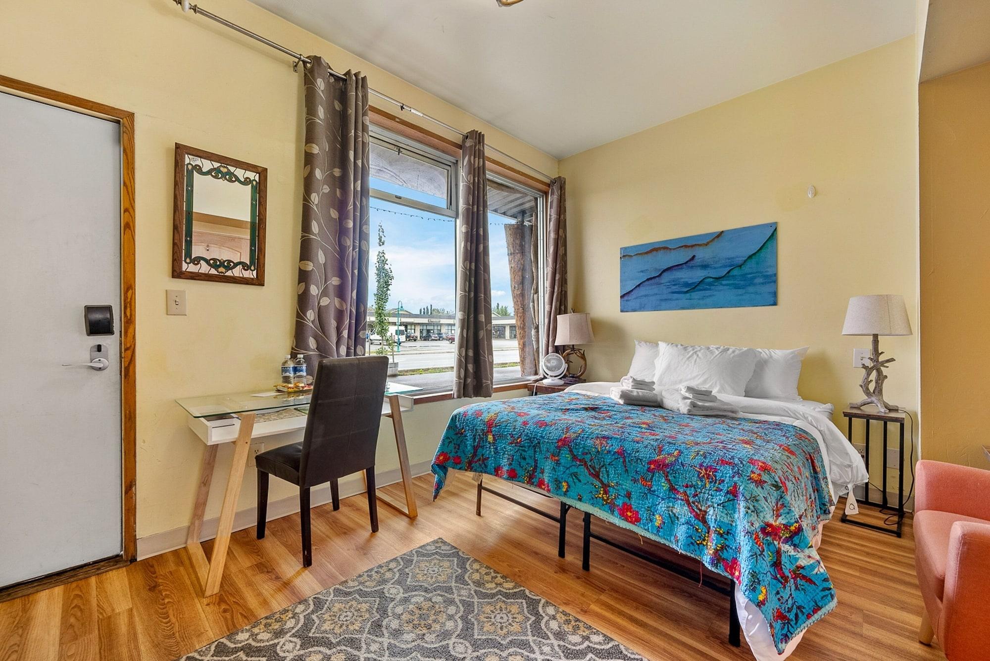 Varios Qupqugiaq Inn