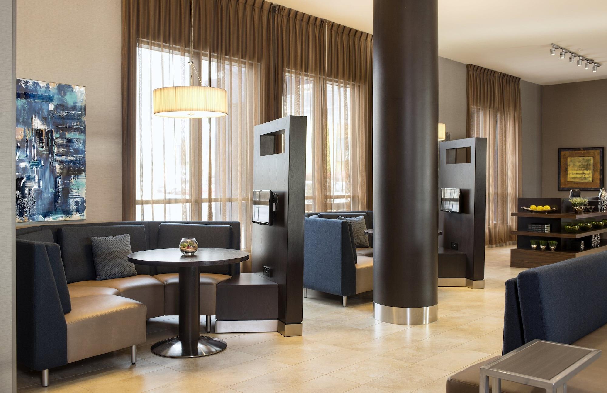 Vista Lobby Courtyard by Marriott Calgary South