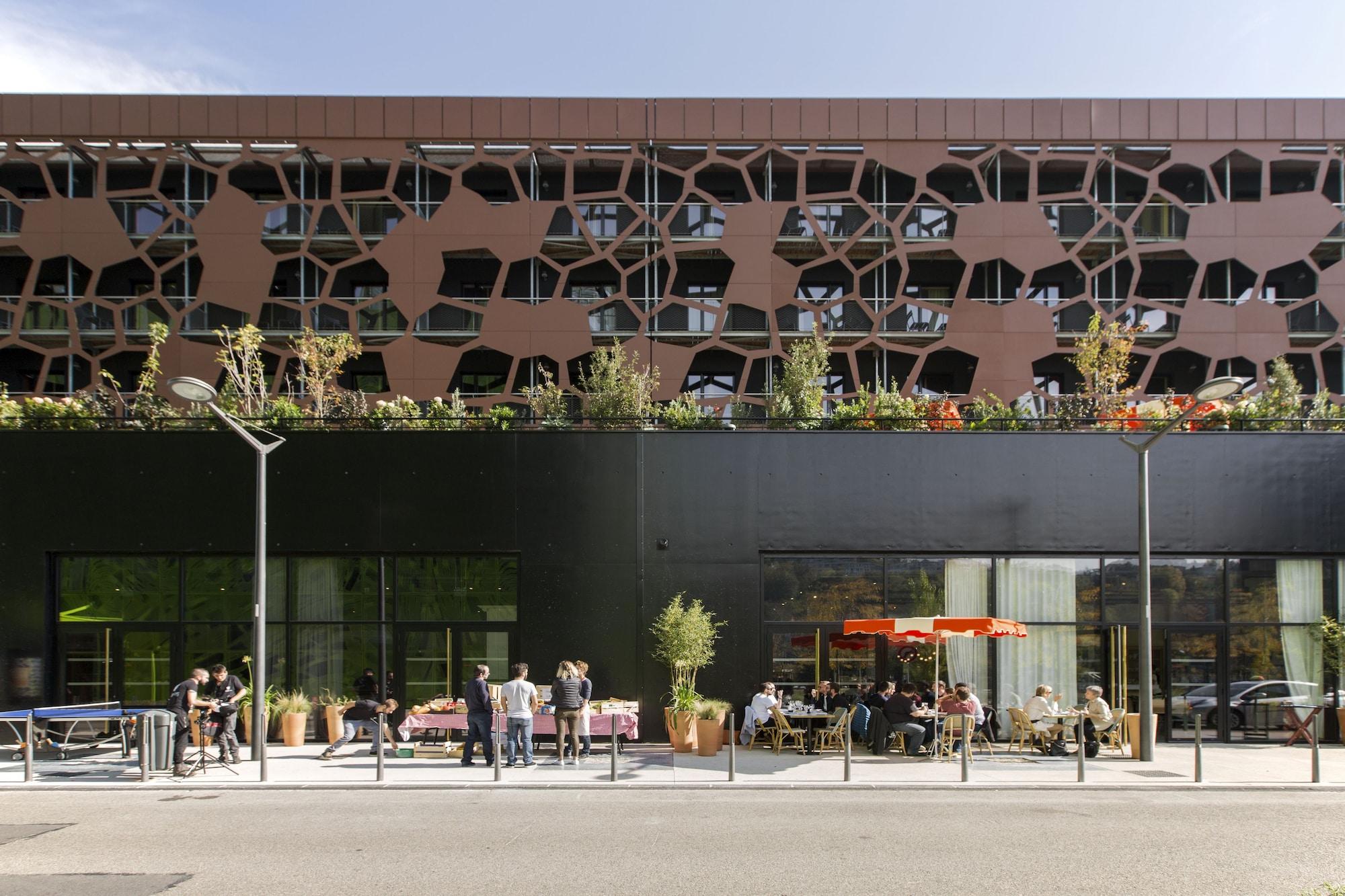 Vista Exterior MOB Hotel Lyon Confluence