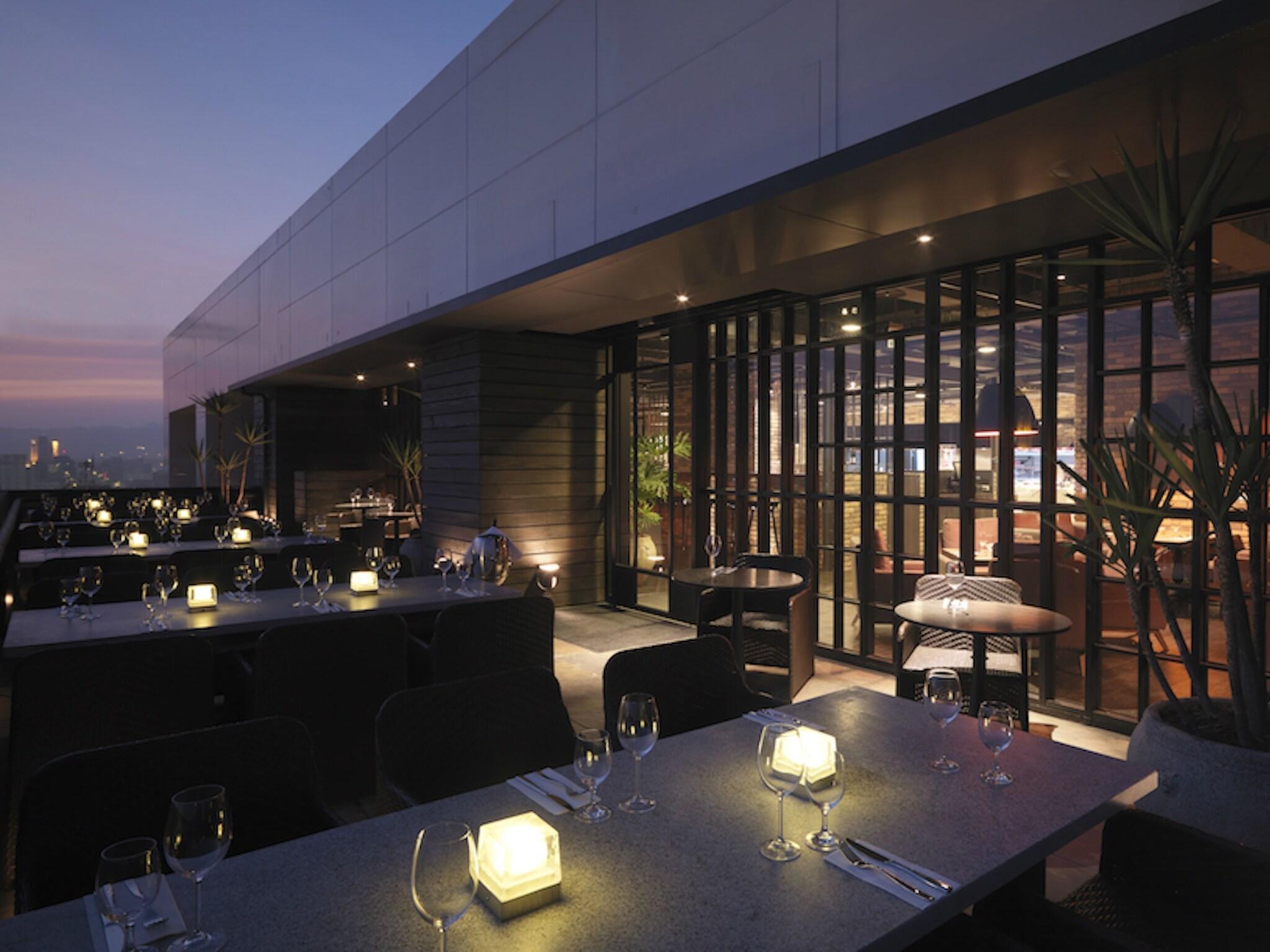 Bar/Salón Hotel Dua