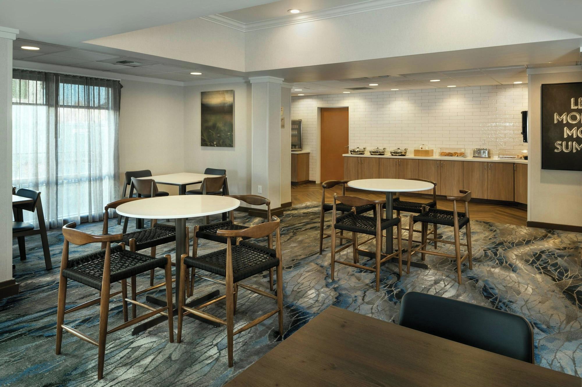 Restaurant Fairfield Inn and Suites by Marriott Anchorage