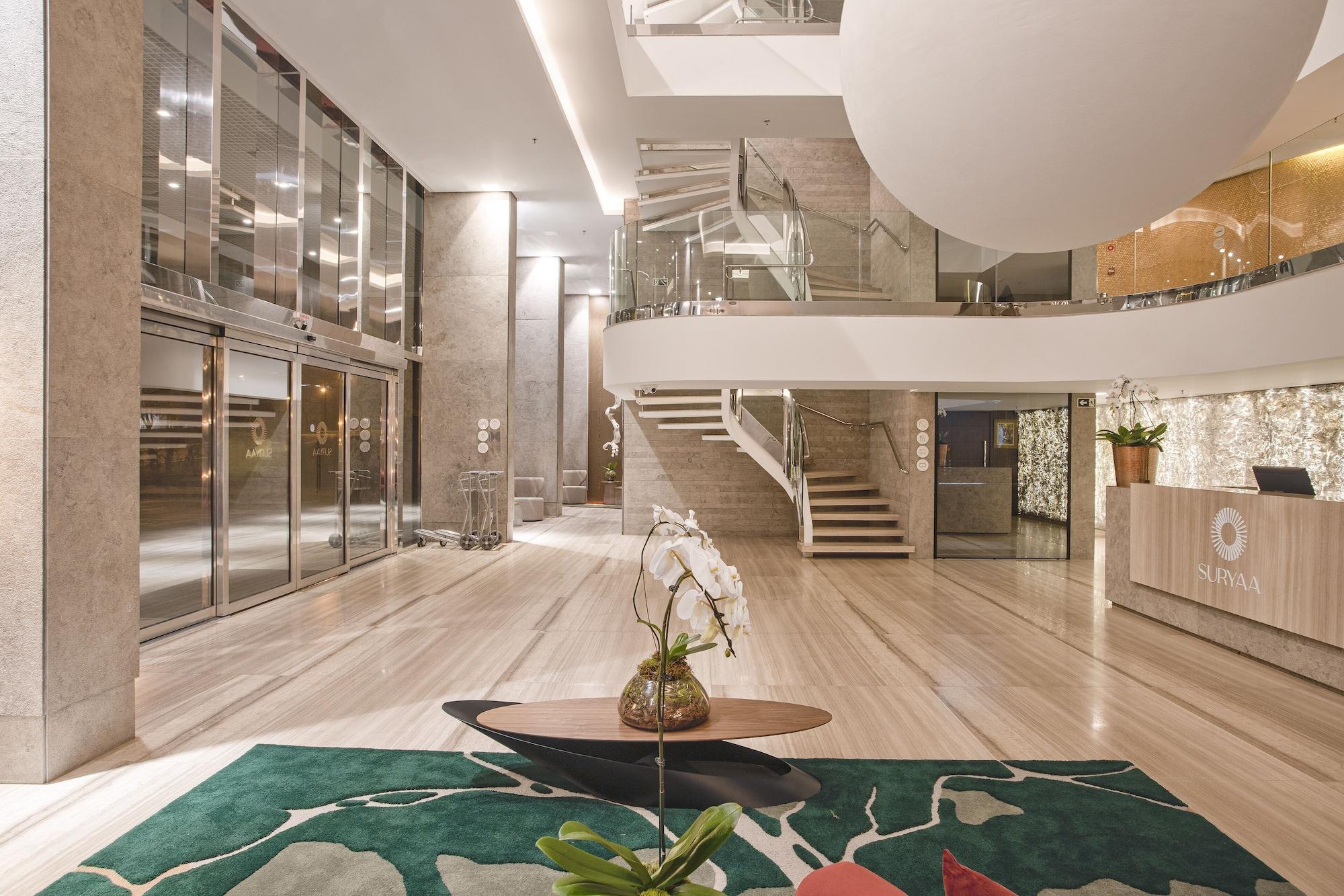 Vista Lobby Suryaa Hotel Pinhais, Curio Collection by Hilton