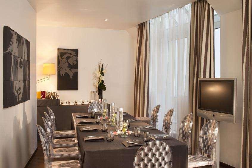 Hotel L'Empire Paris