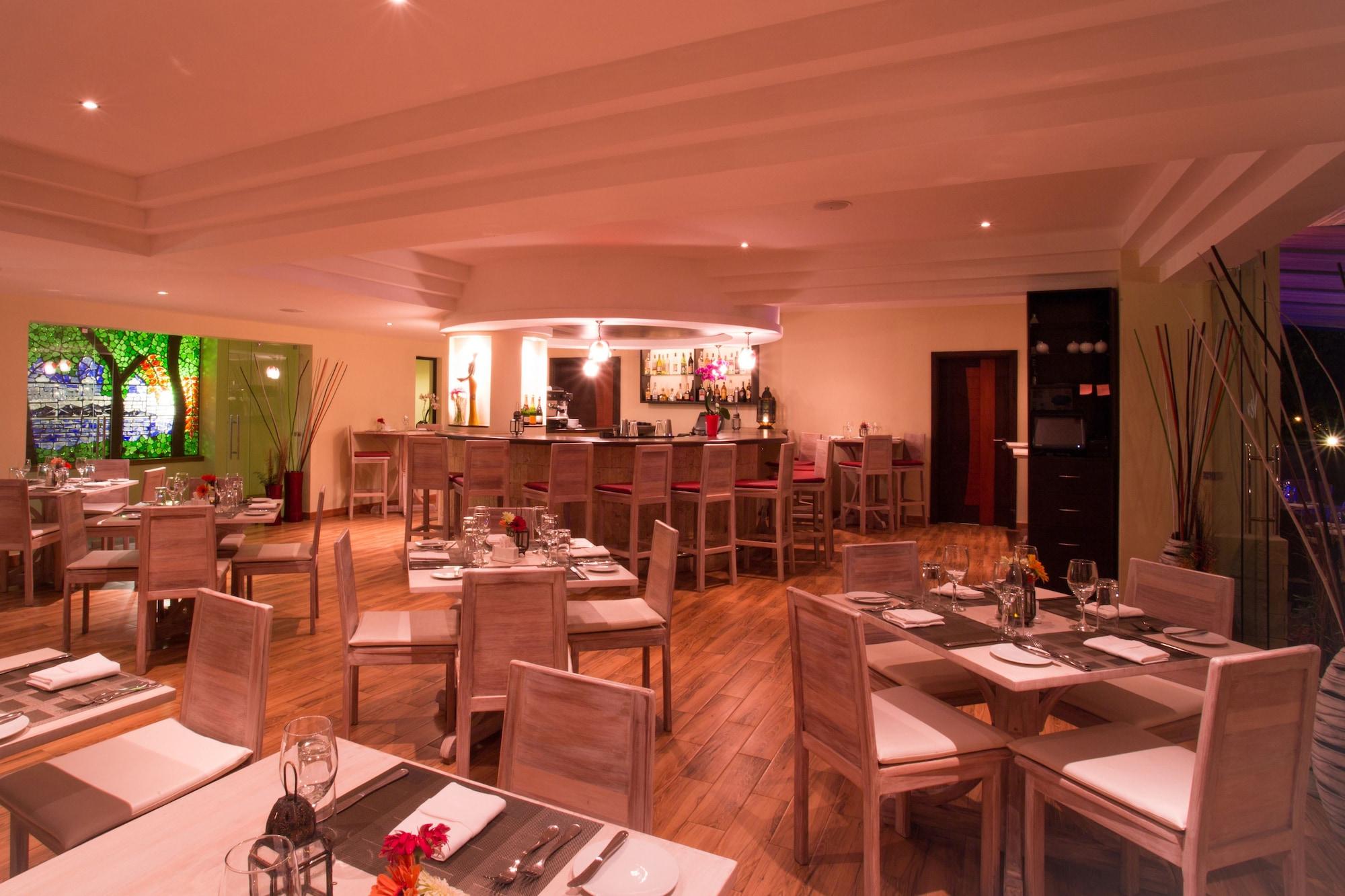 Restaurant Bidwood Suite Hotel