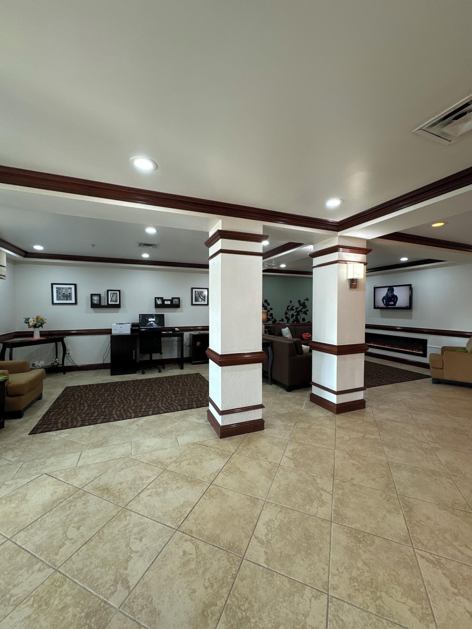 Vista Lobby Sleep Inn & Suites Manchester near Arnold AFB