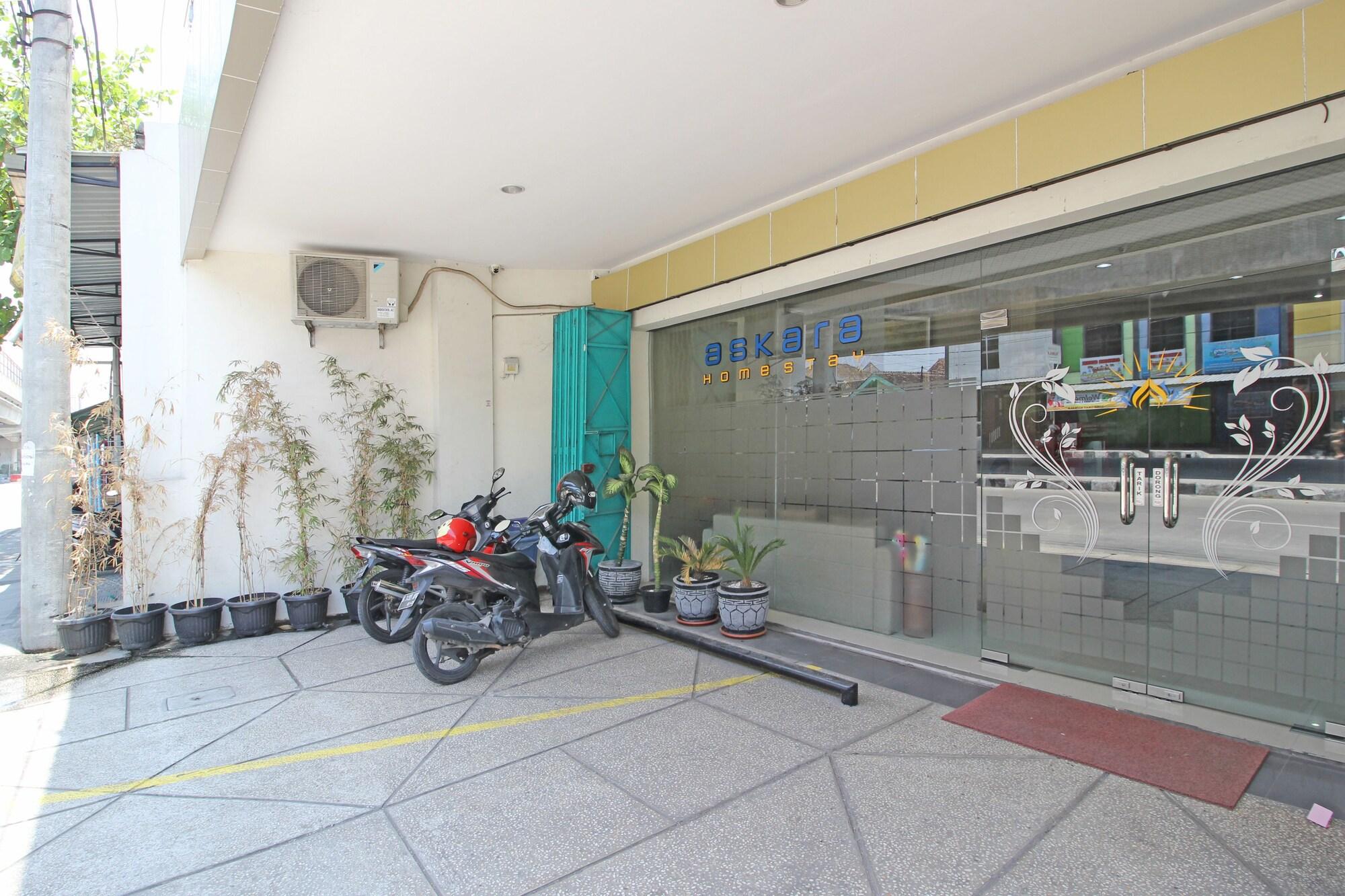 Comodidades del Alojamiento RedDoorz near UNS Solo