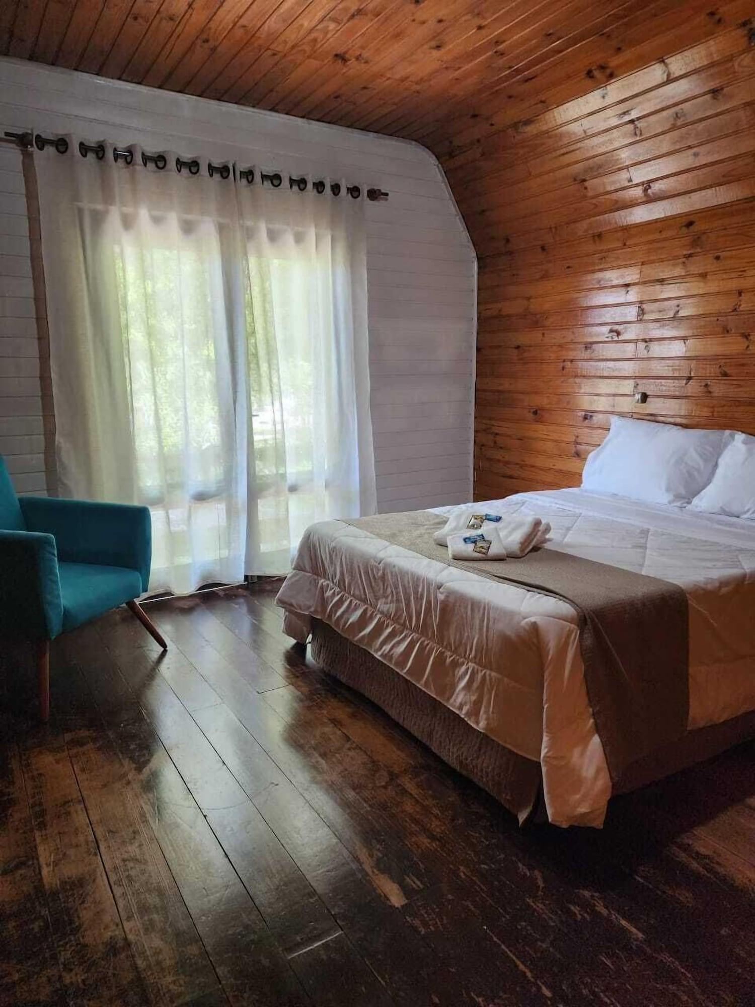 Quarto Villa Chalés Gramado - OH HOTEIS