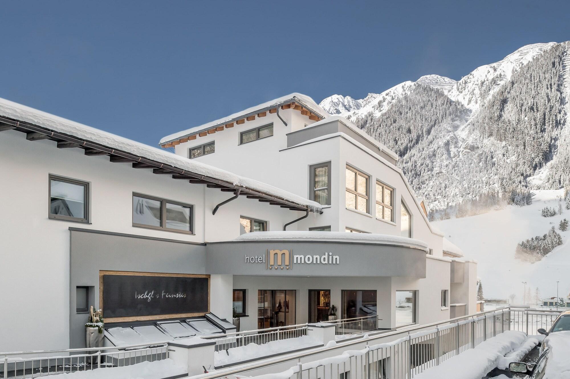 Vista Exterior Hotel Mondin