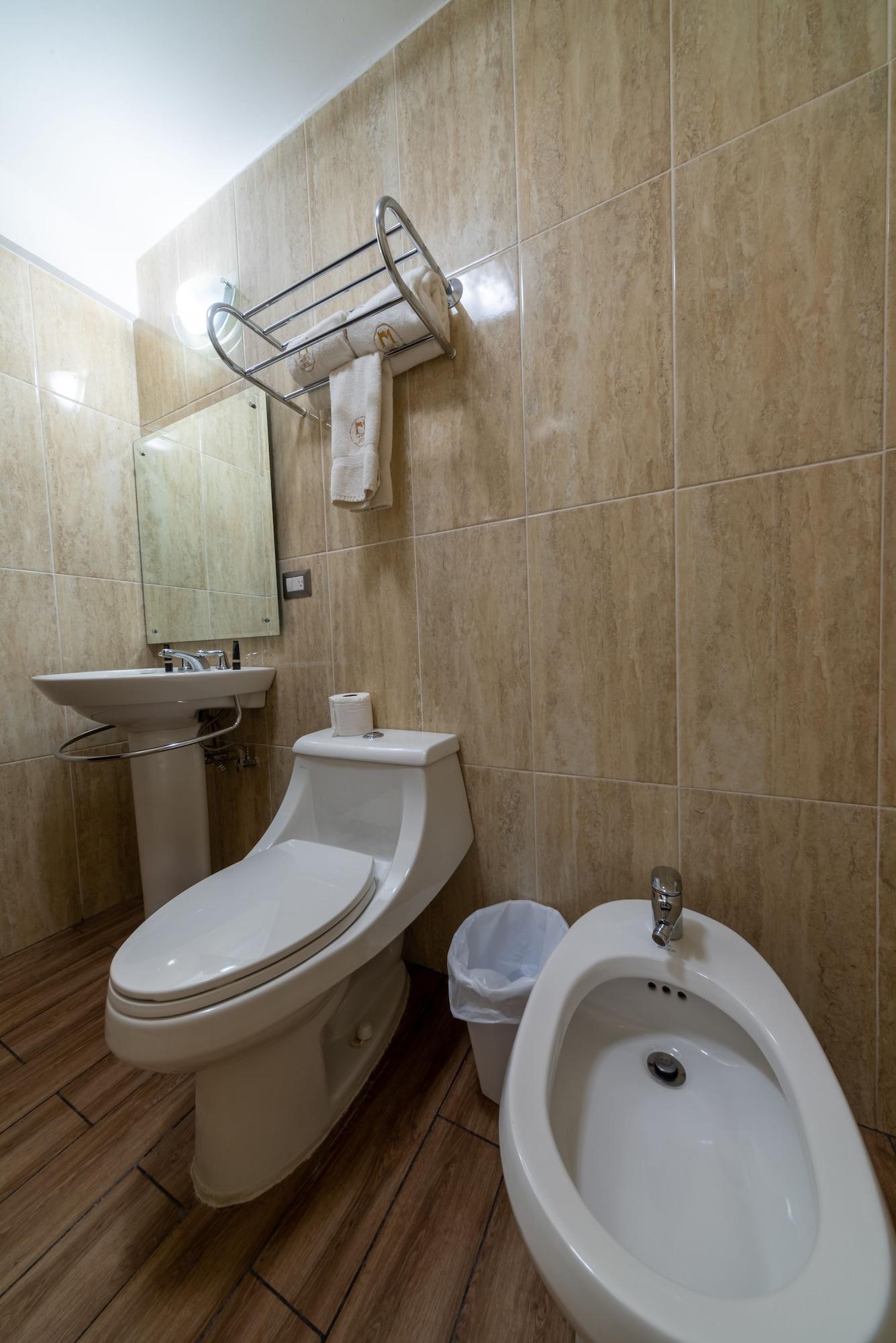 Equipamiento de Habitación Mont's Hotel