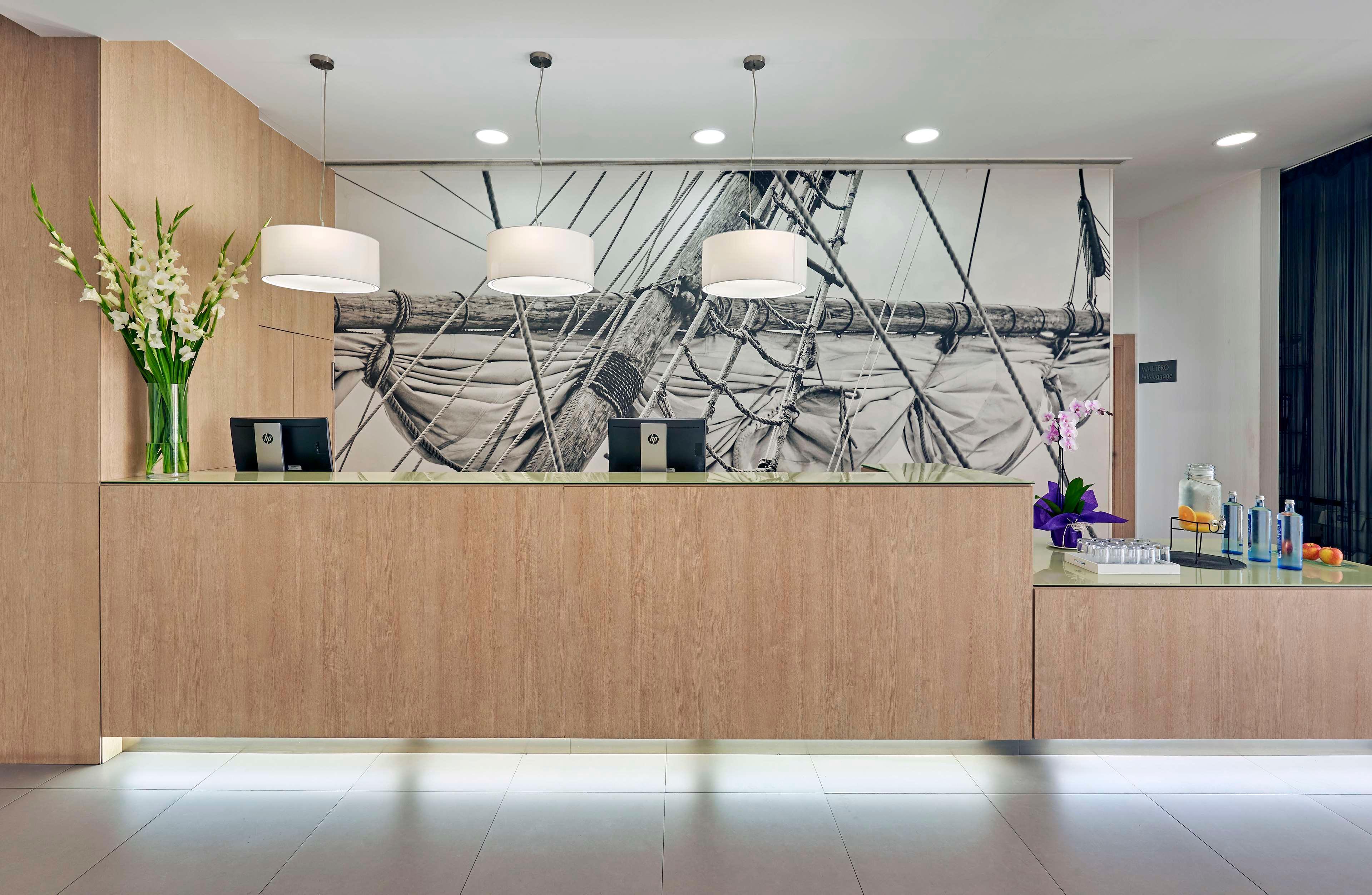 Vista Lobby NH Campo Cartagena