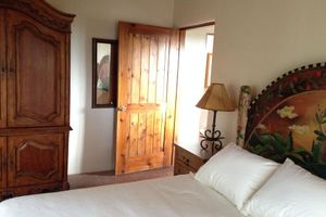 Alquiler Vacacional - Stylish comfortable suite. Awesome Mountain Views!
