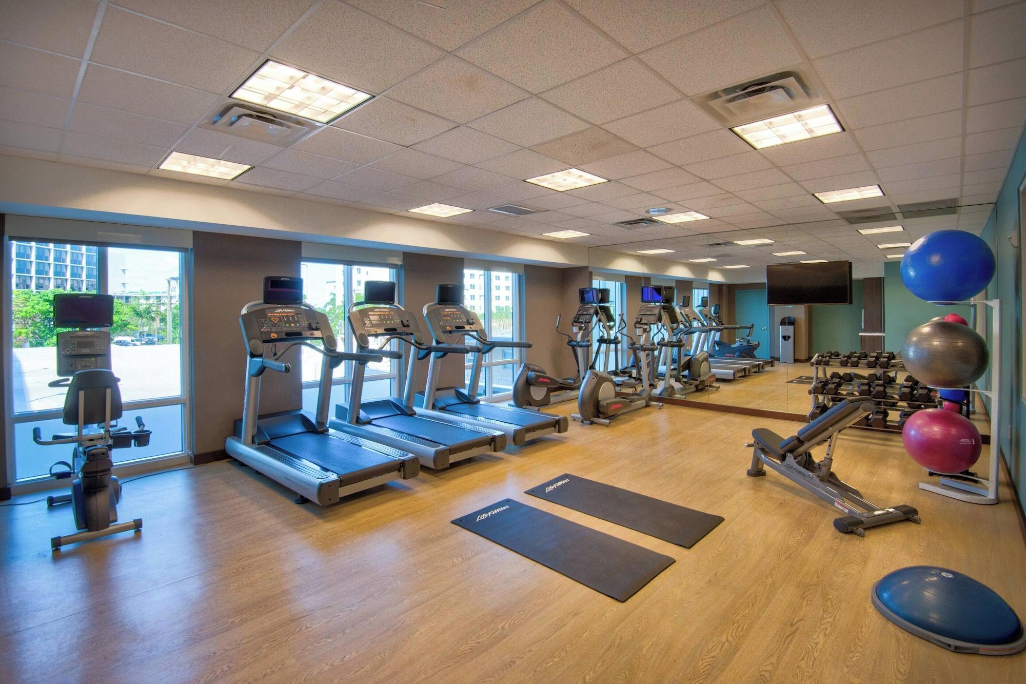 Gimnasio TownePlace Suites by Marriott Miami Airport