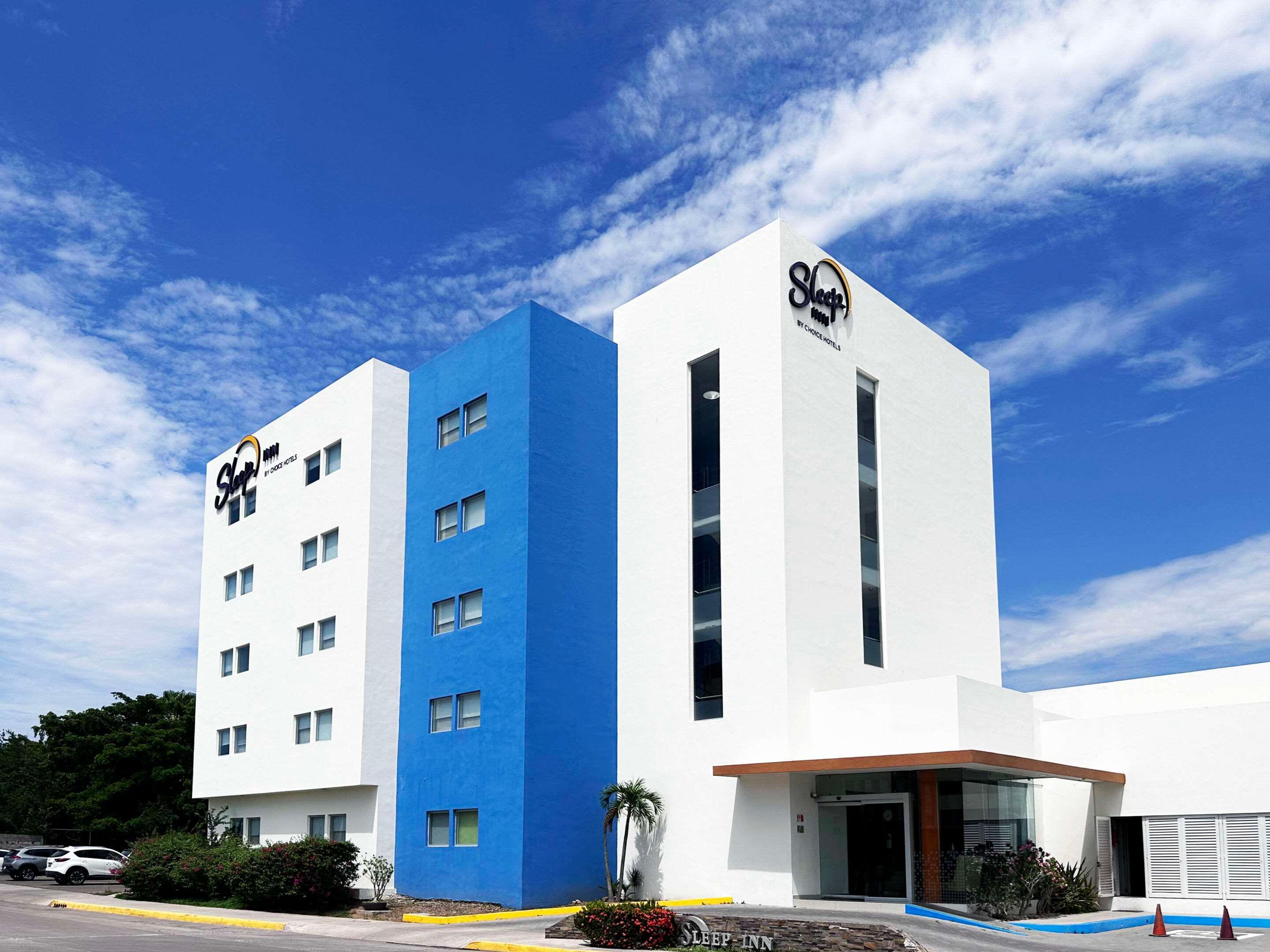 Vista Exterior Sleep Inn Culiacan