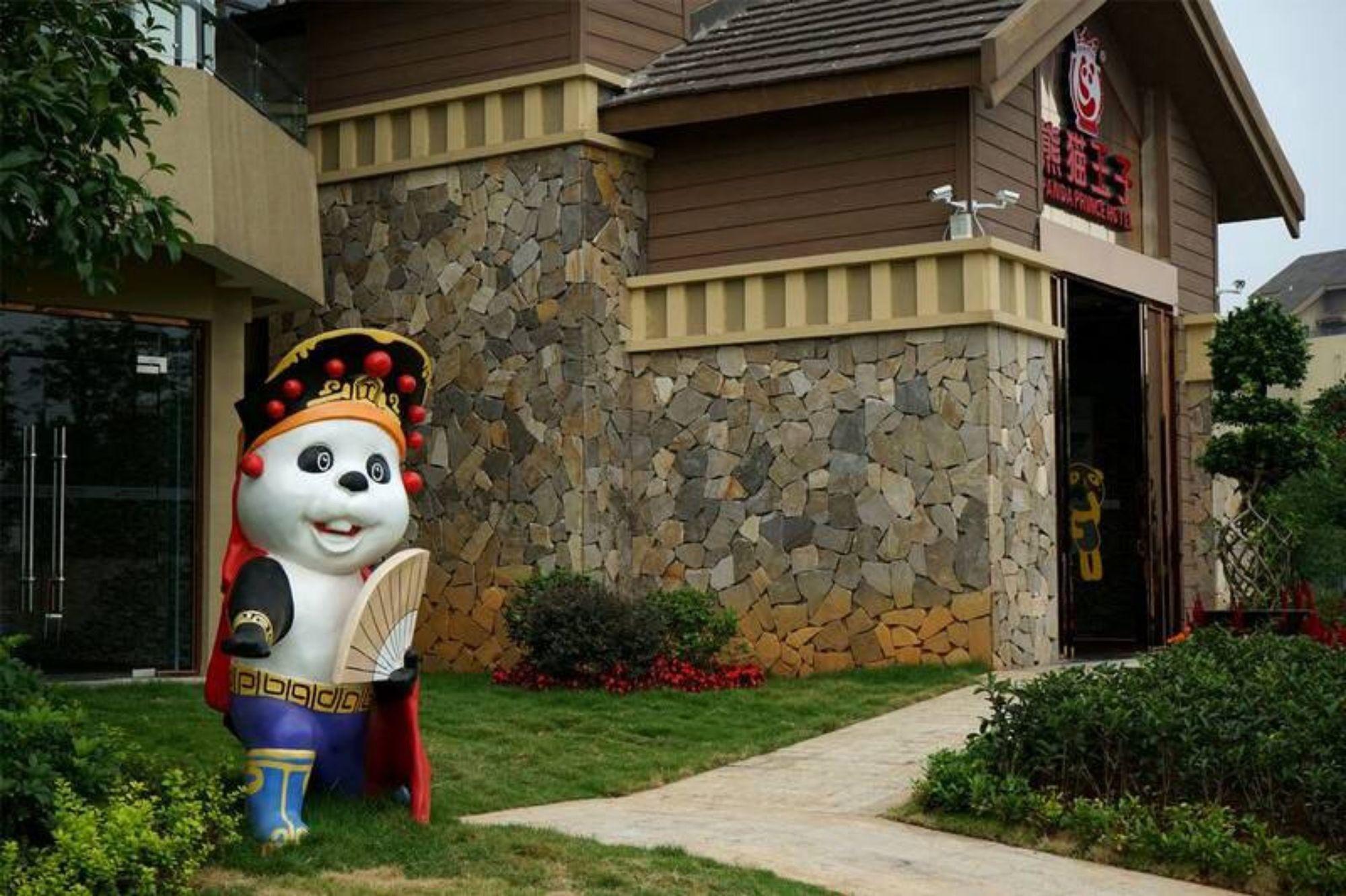 Vista Exterior Panda Prince Hotel