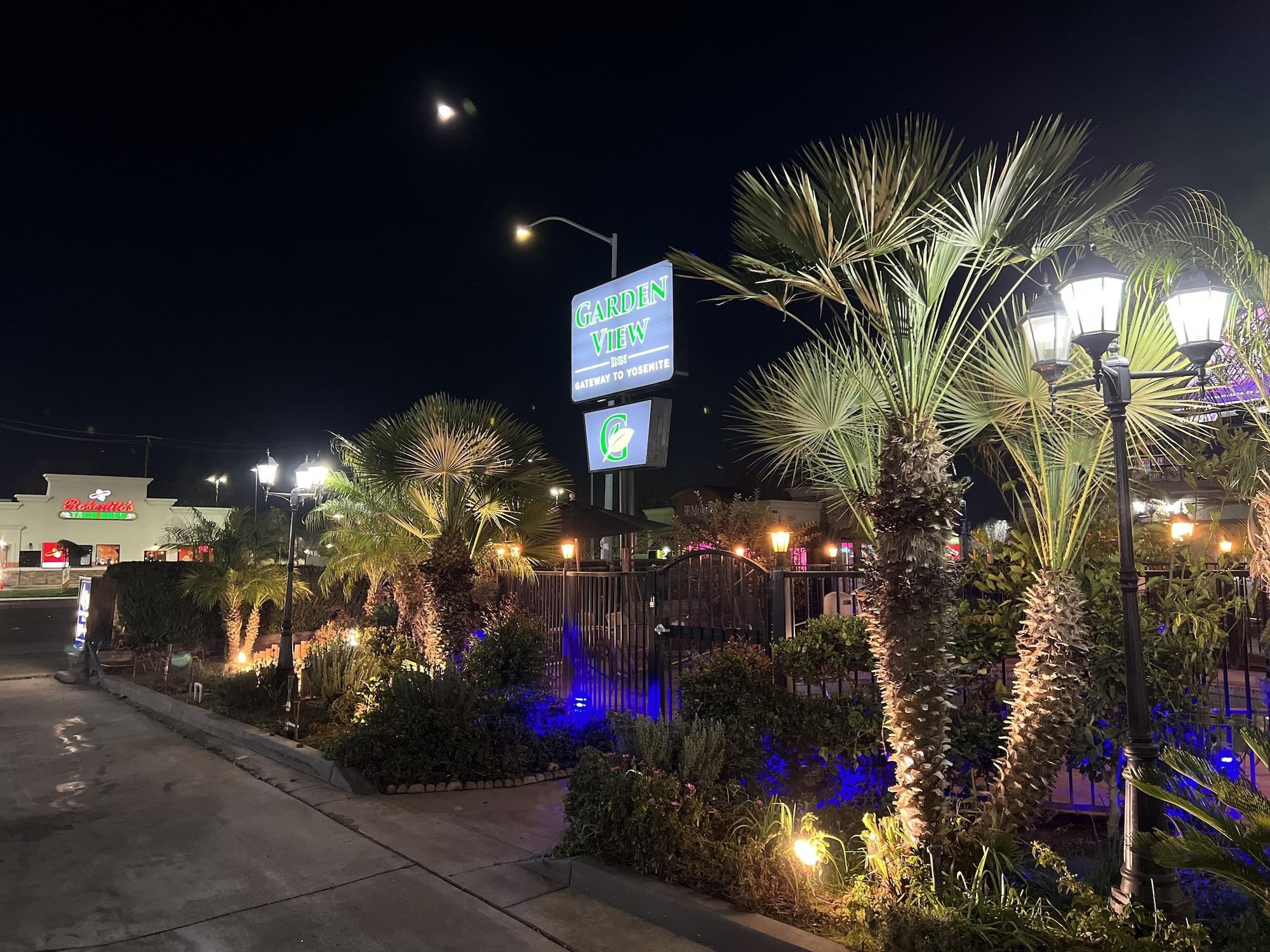 Varios Garden View Inn