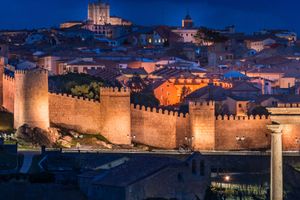 Actividad - Tour de leyendas por la Ávila iluminada