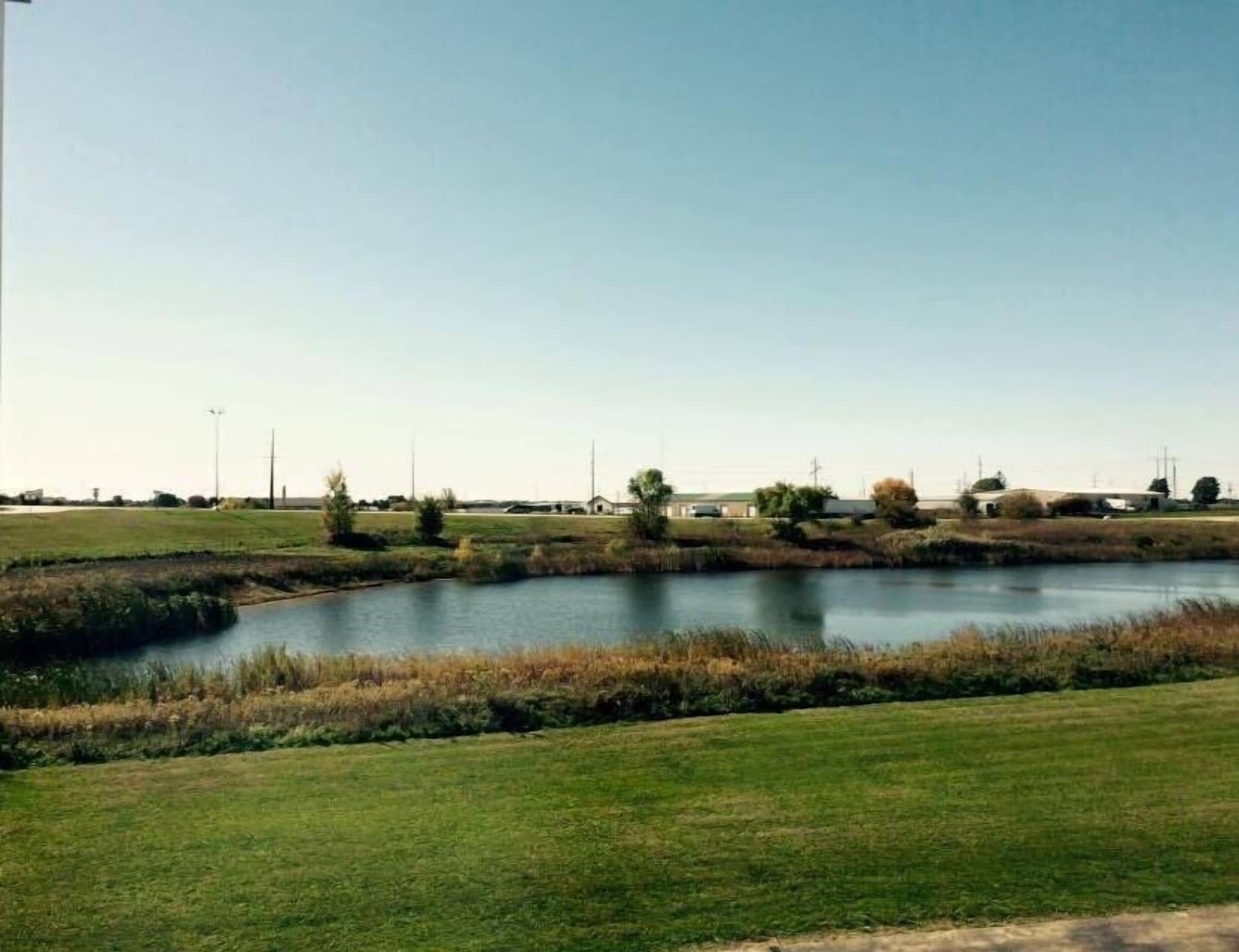 Varios Microtel Inn by Wyndham Champaign