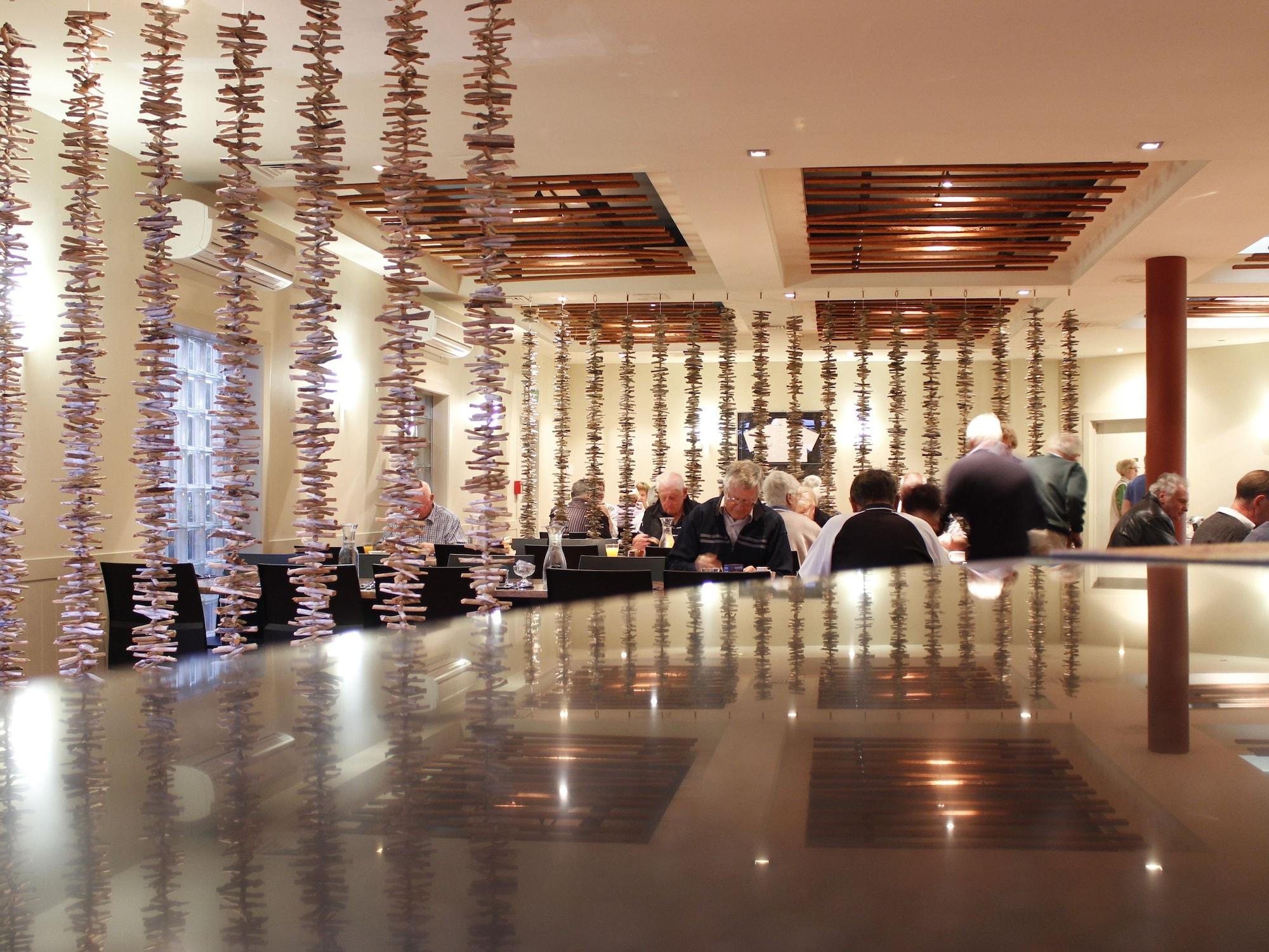 Restaurant The Beachcomber Hotel