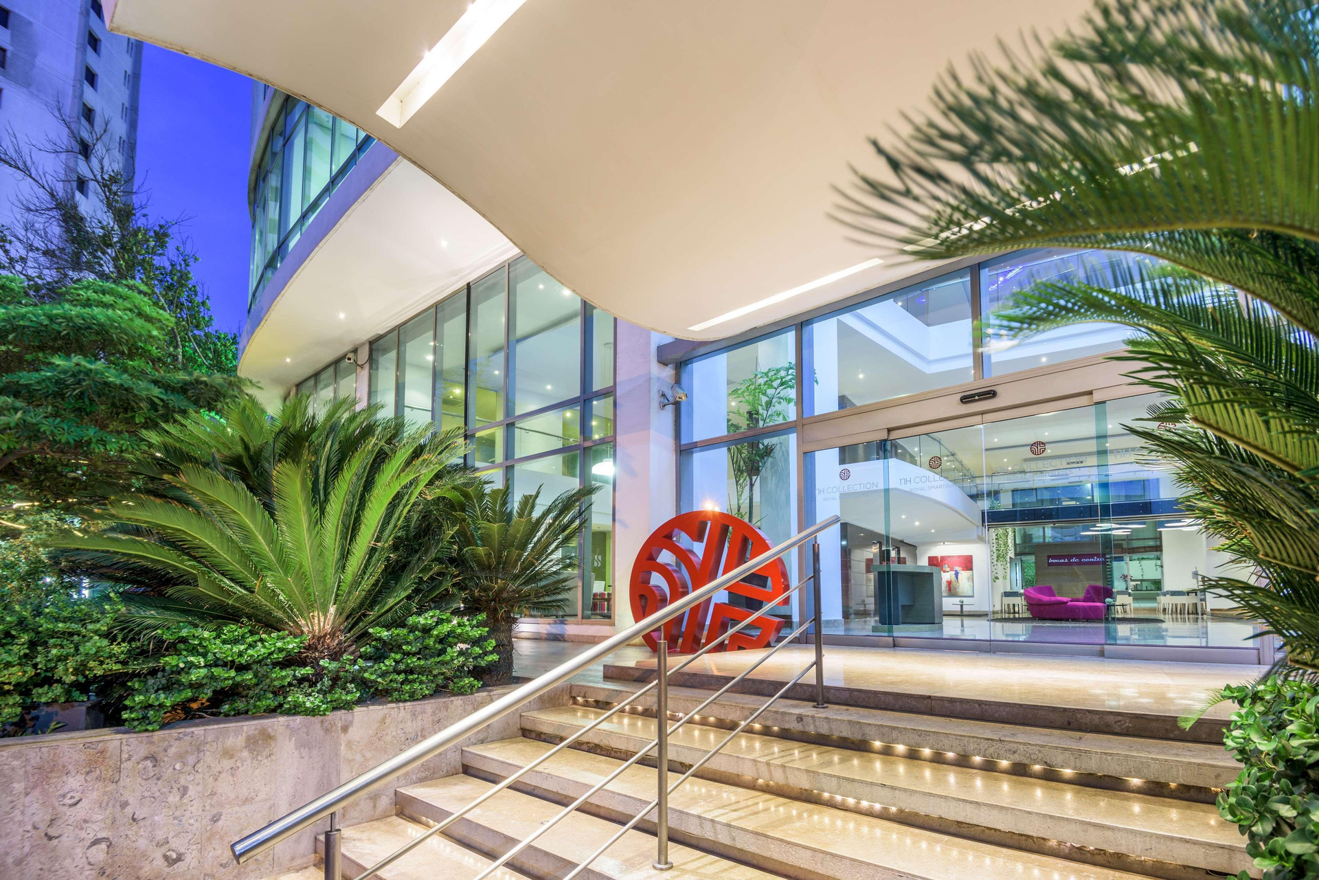 Vista Exterior NH Collection Barranquilla Smartsuites Royal