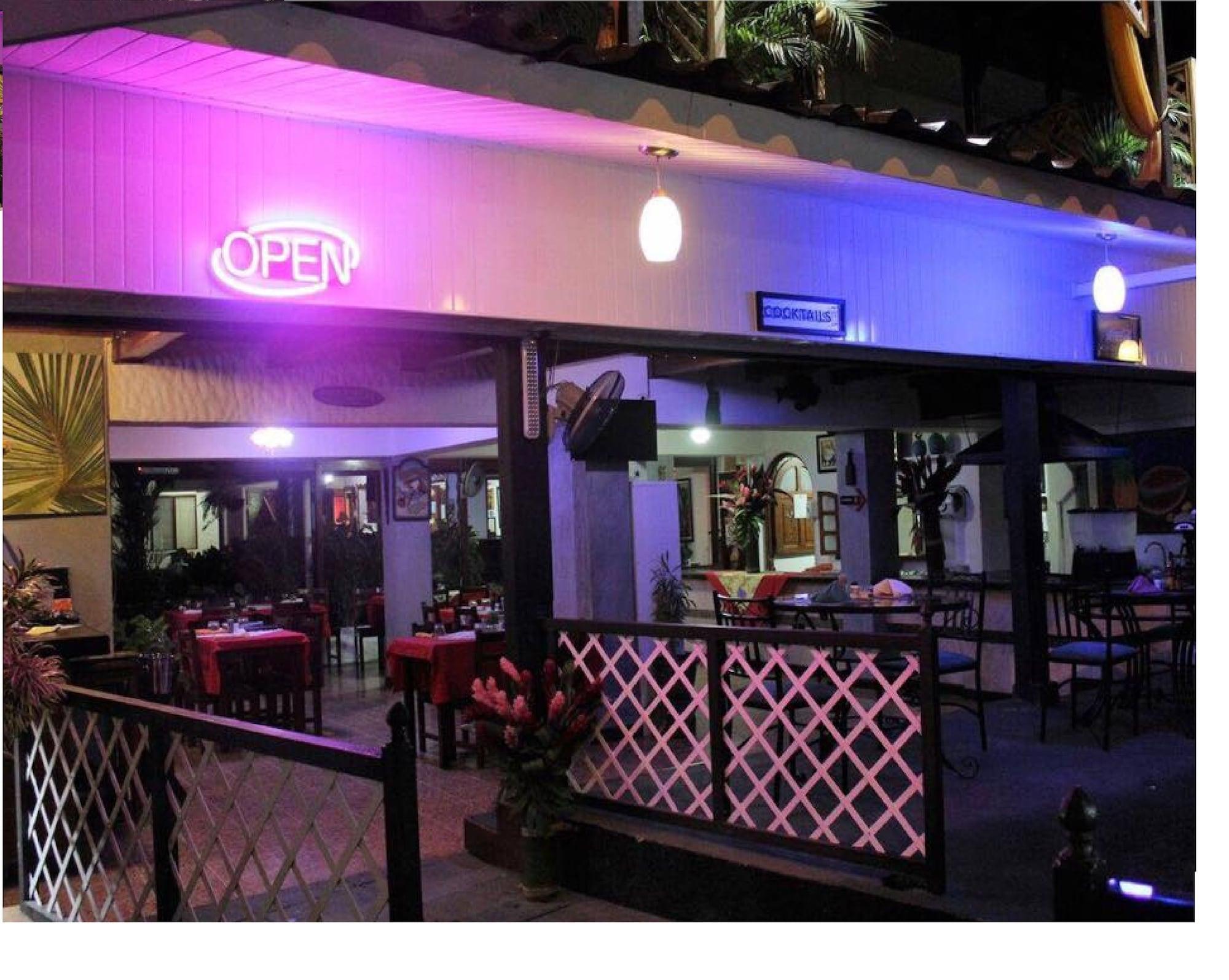 Bar/Salón Villabosque