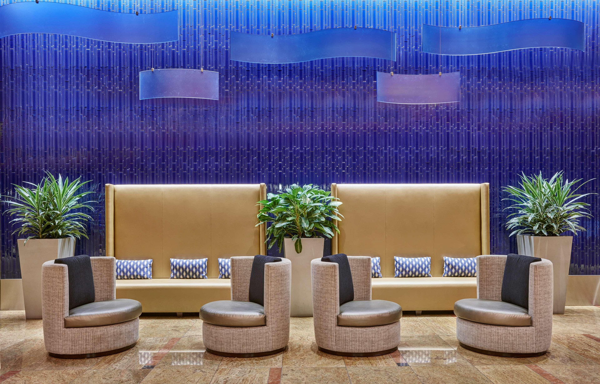 Vista Lobby Hilton Baltimore Inner Harbor