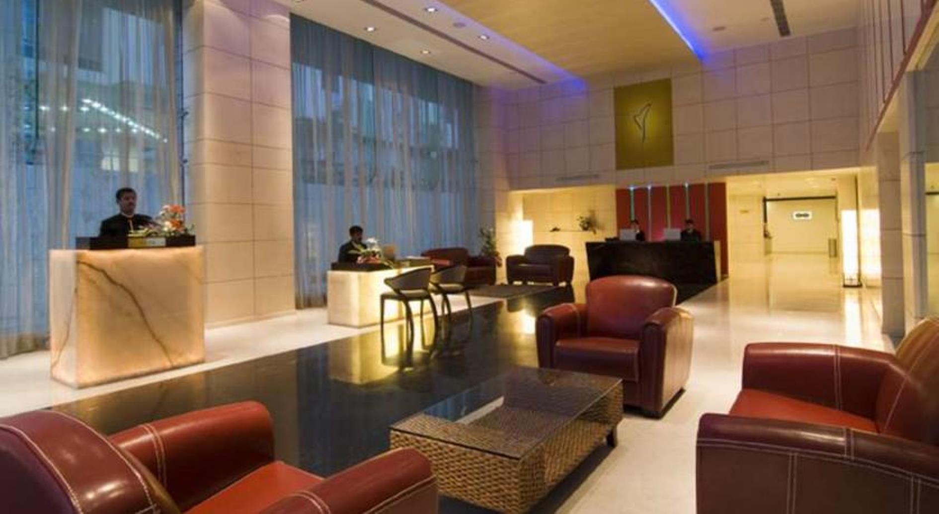 Vista Lobby Iris - The Business Hotel and Spa