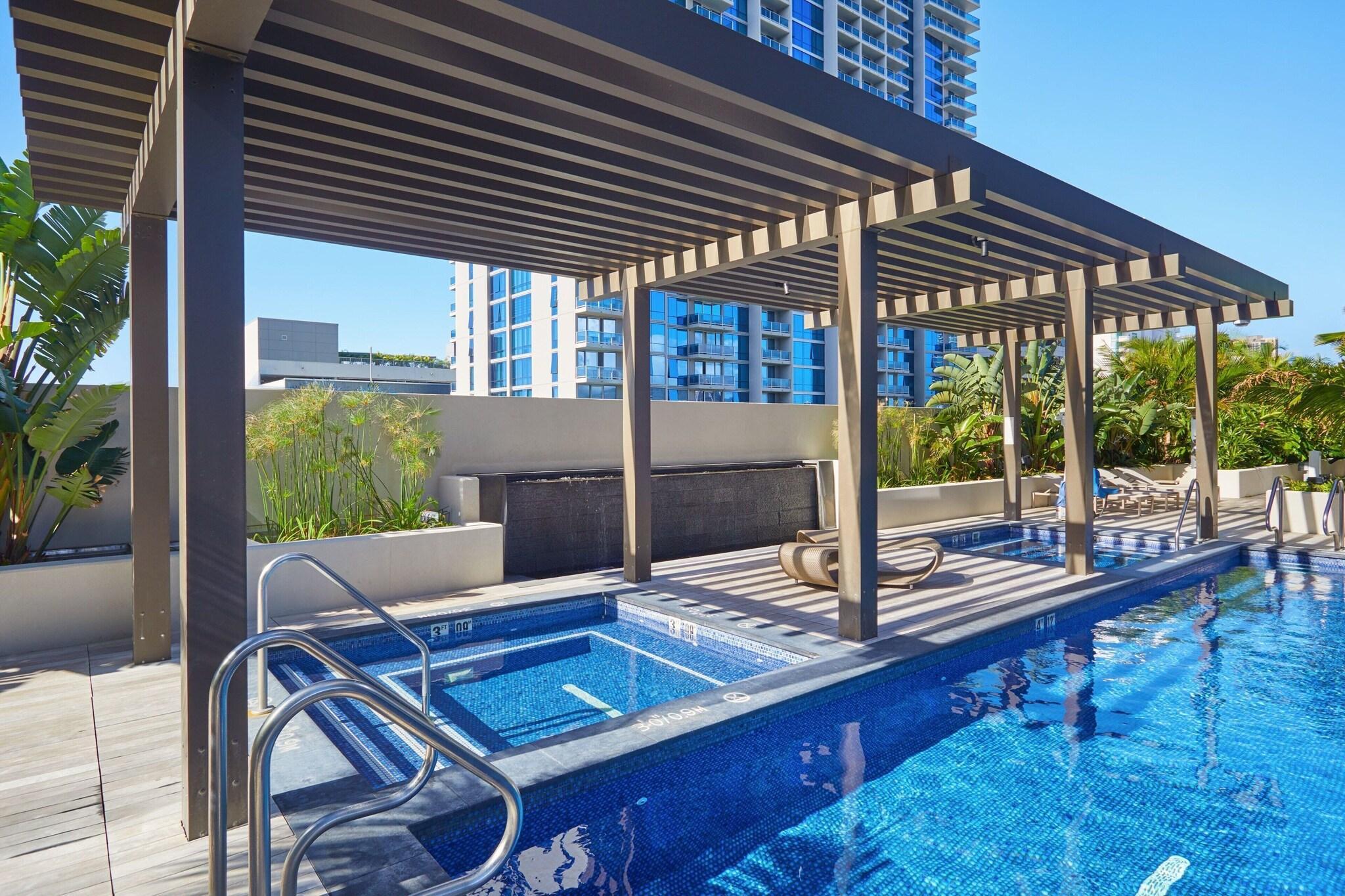 Vista Piscina Renaissance Residences Oahu Honolulu