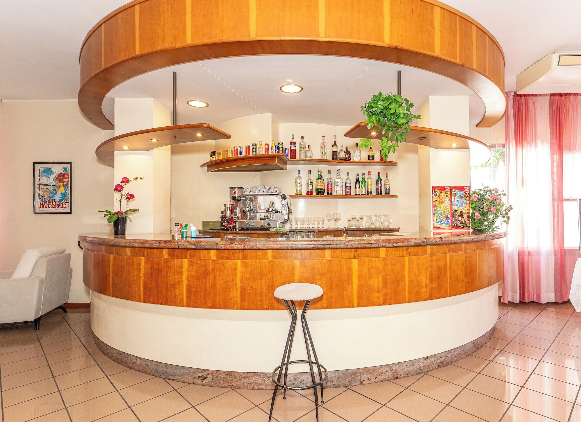 Bar/Salón Hotel Paglierani