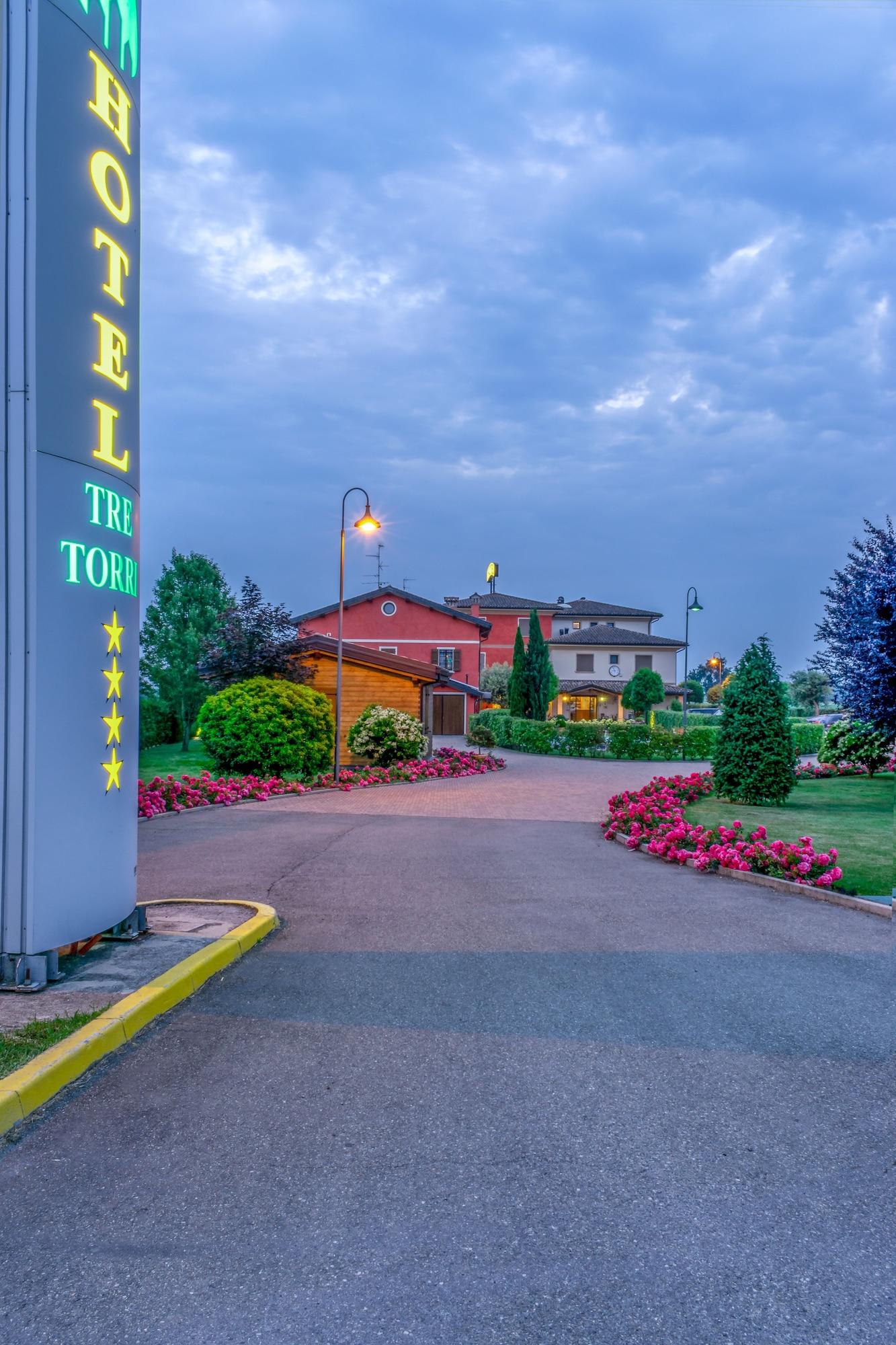 Vista Exterior Hotel Tre Torri