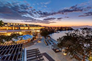 Paquete - Royalton Negril, An Autograph Collection All-Inclusive Resort