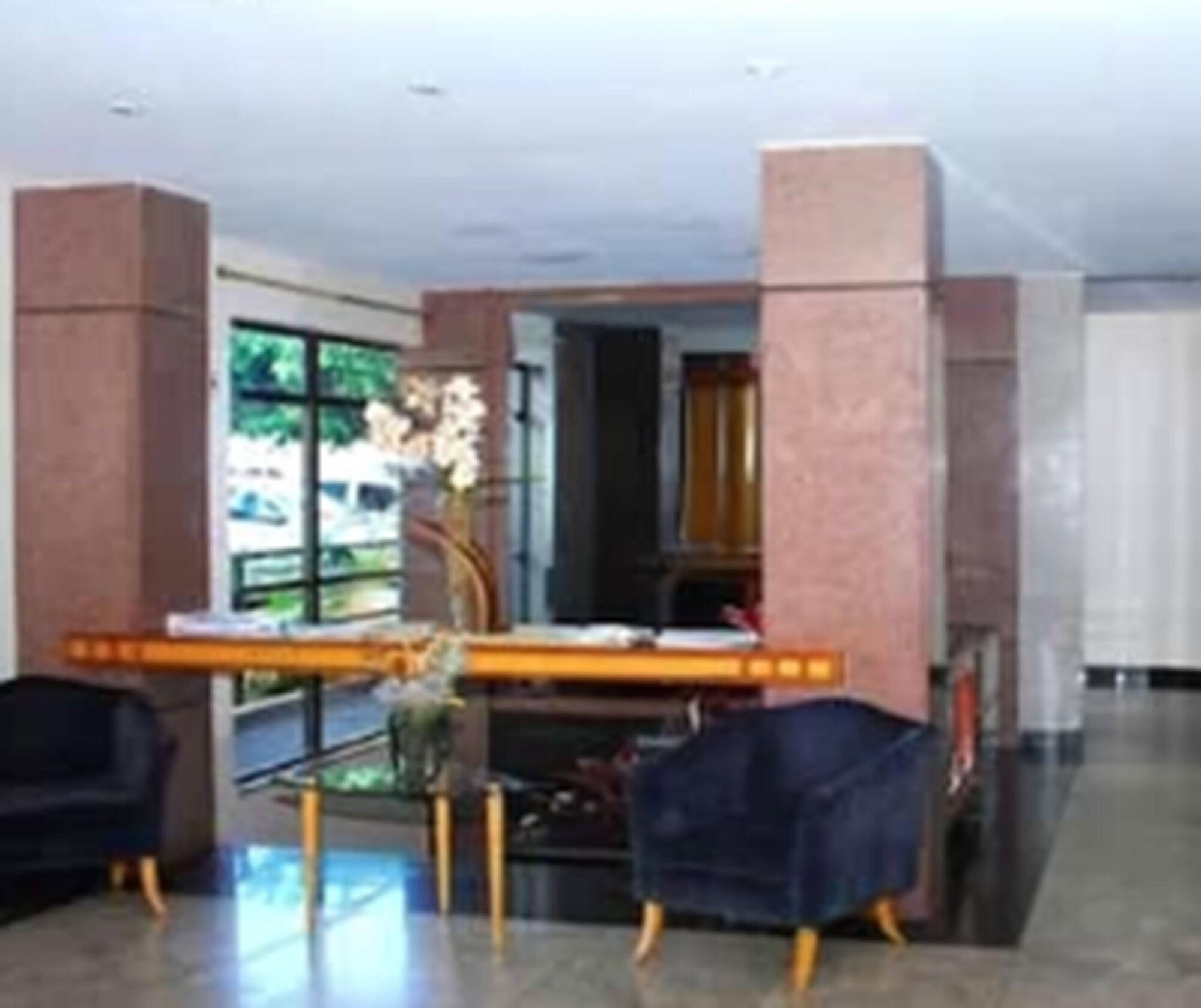 Vista Lobby Monumental Bittar Hotel