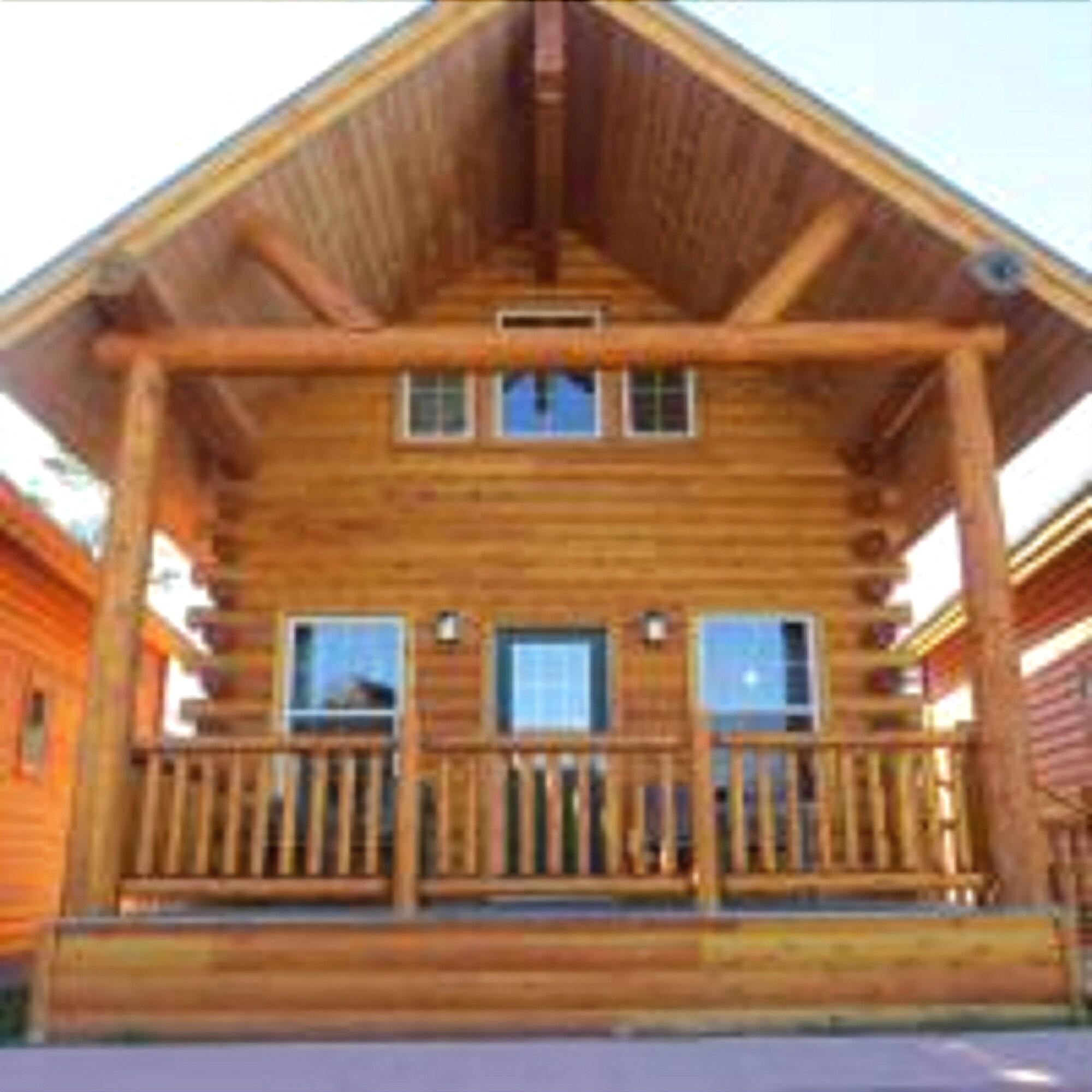 Vista Lobby Cabins of Mackinaw