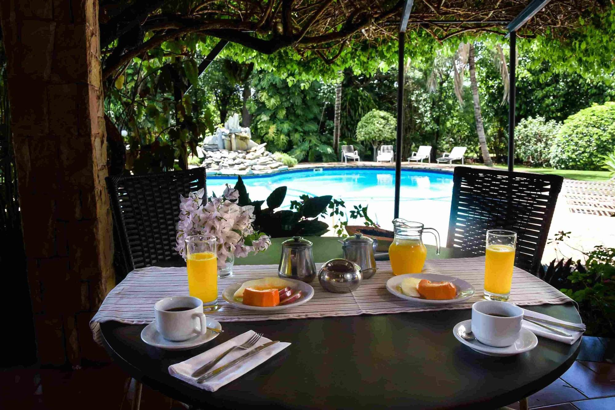 Bar/Salón La Tour Hotel Boutique