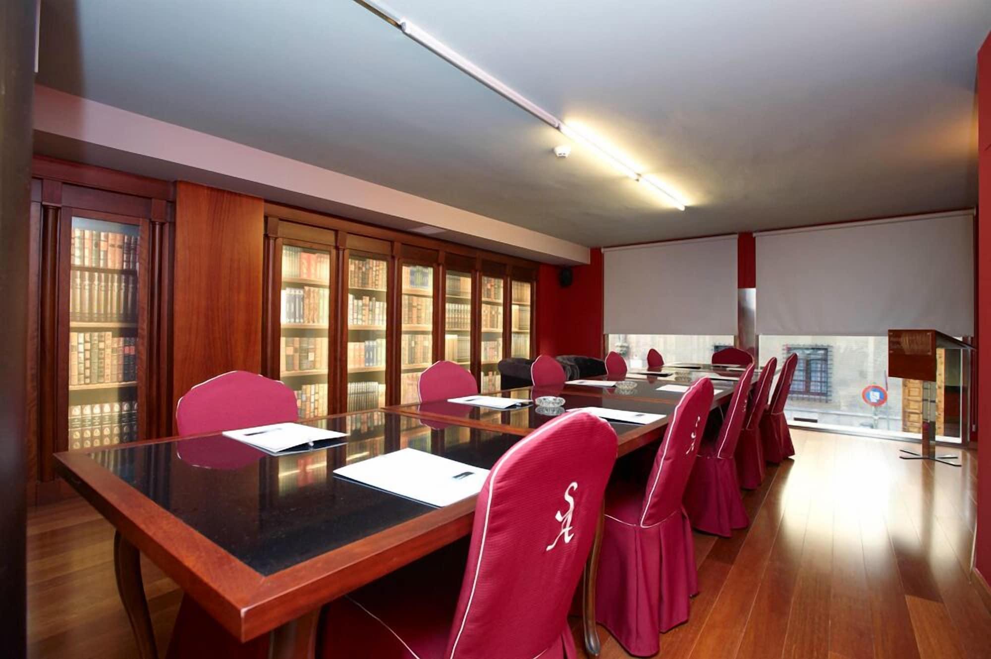 Sala de Reuniones Hotel Sancho Abarca Petit SPA
