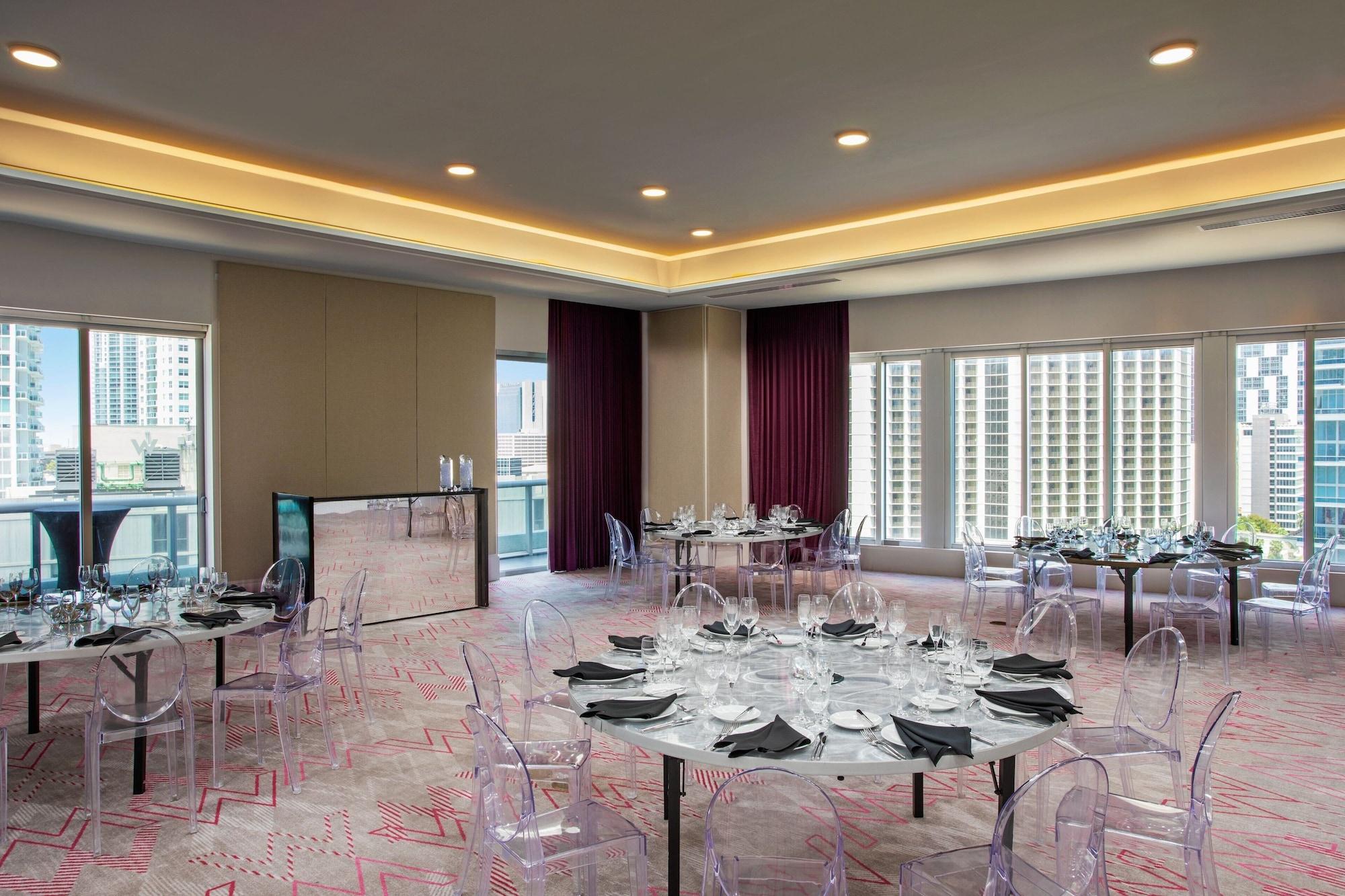 Sala de Reuniones W Miami