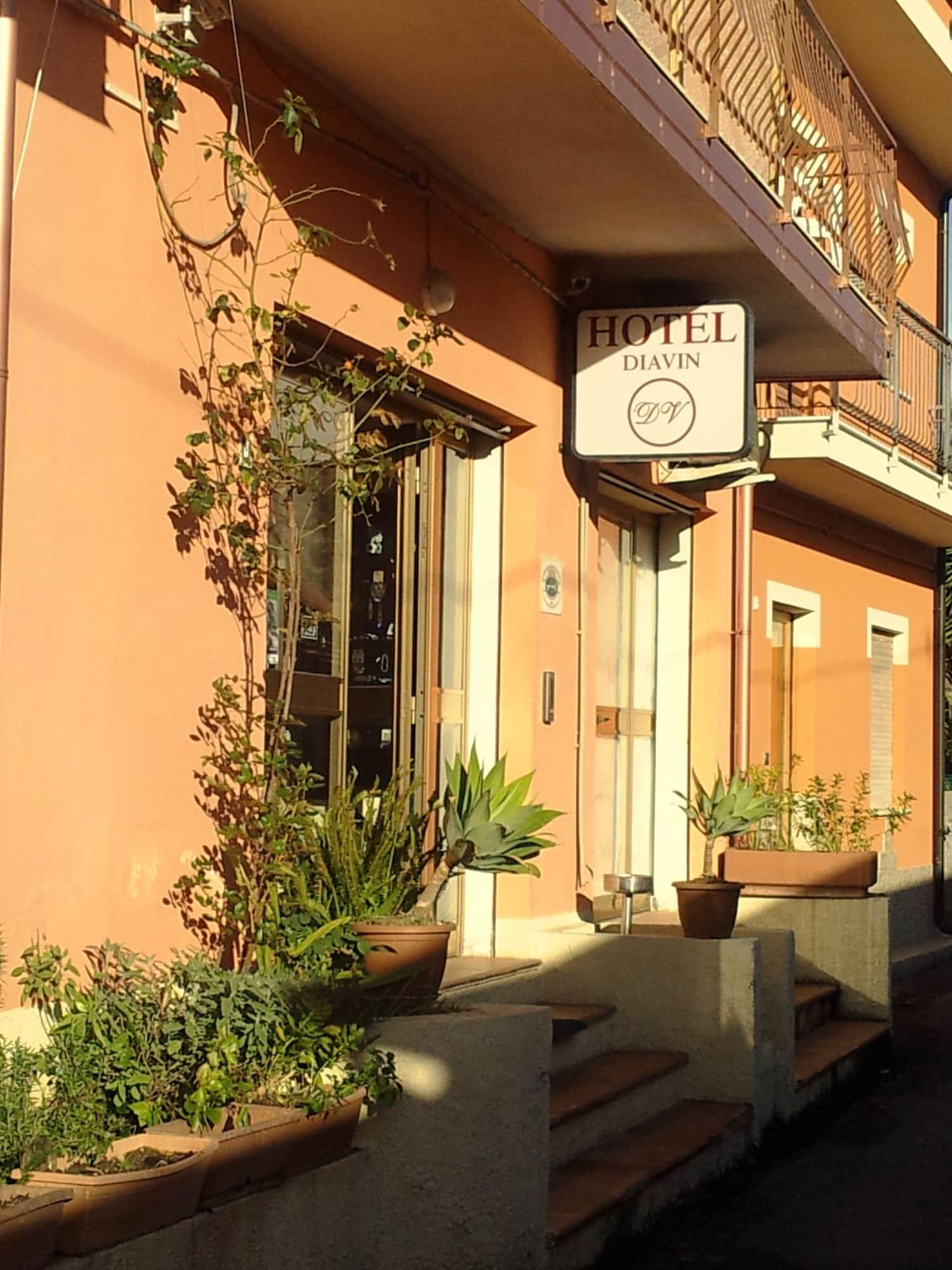 Vista Exterior Diavin