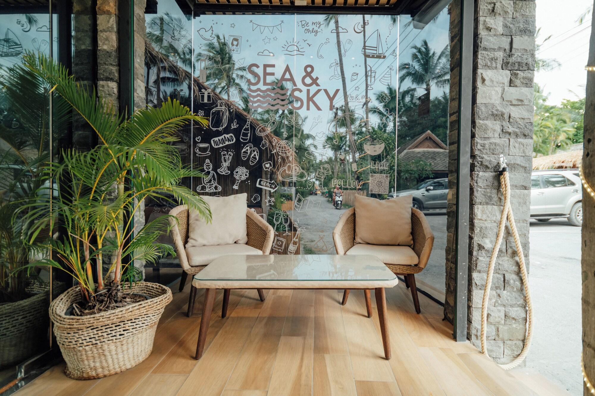 Vista Lobby Sea&Sky luxury absolute beachfront villa