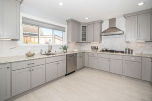 Alquiler Vacacional - Sparkling Clean Newly Built Luxury Ocean View 5 BR/3 BA Near SF/SFO+Free Parking