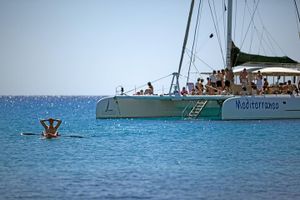 Actividad - Crucero en catamarán acuático desde Ayia Napa