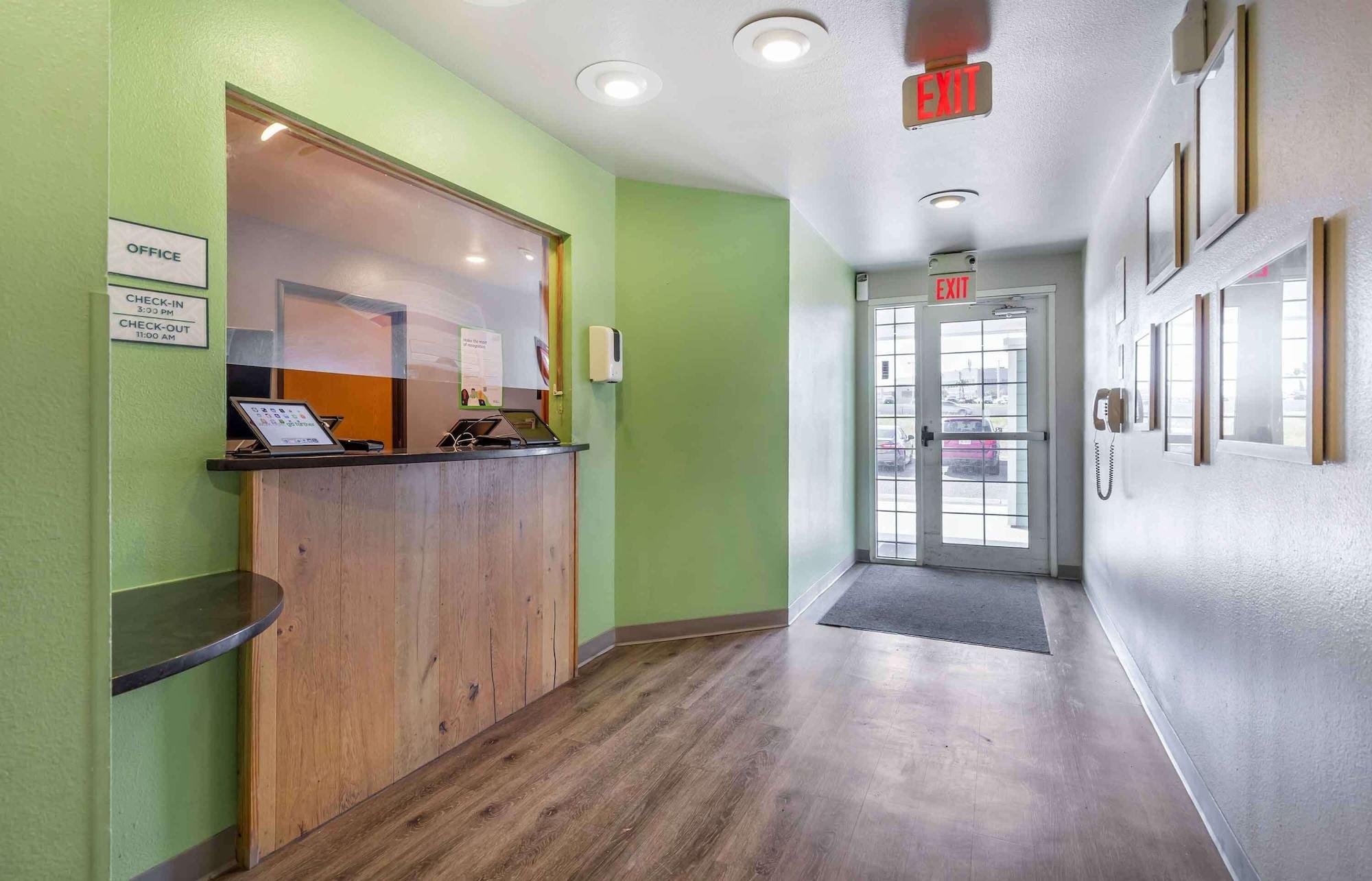 Vista Lobby Extended Stay America Select Suites - Laredo