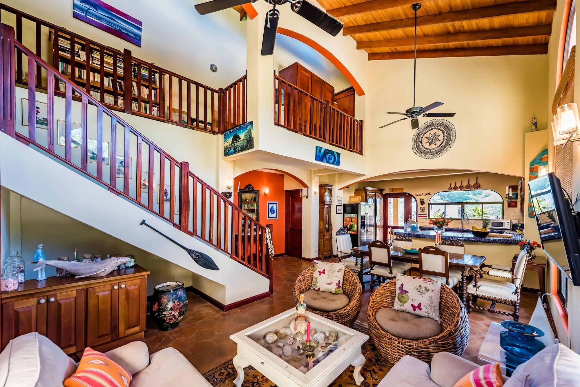 Vista Lobby Villa Nautilus