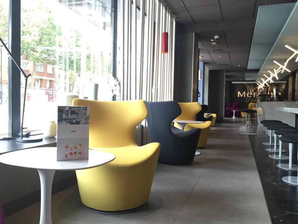 Bar/Salón Mercure Paris Alesia