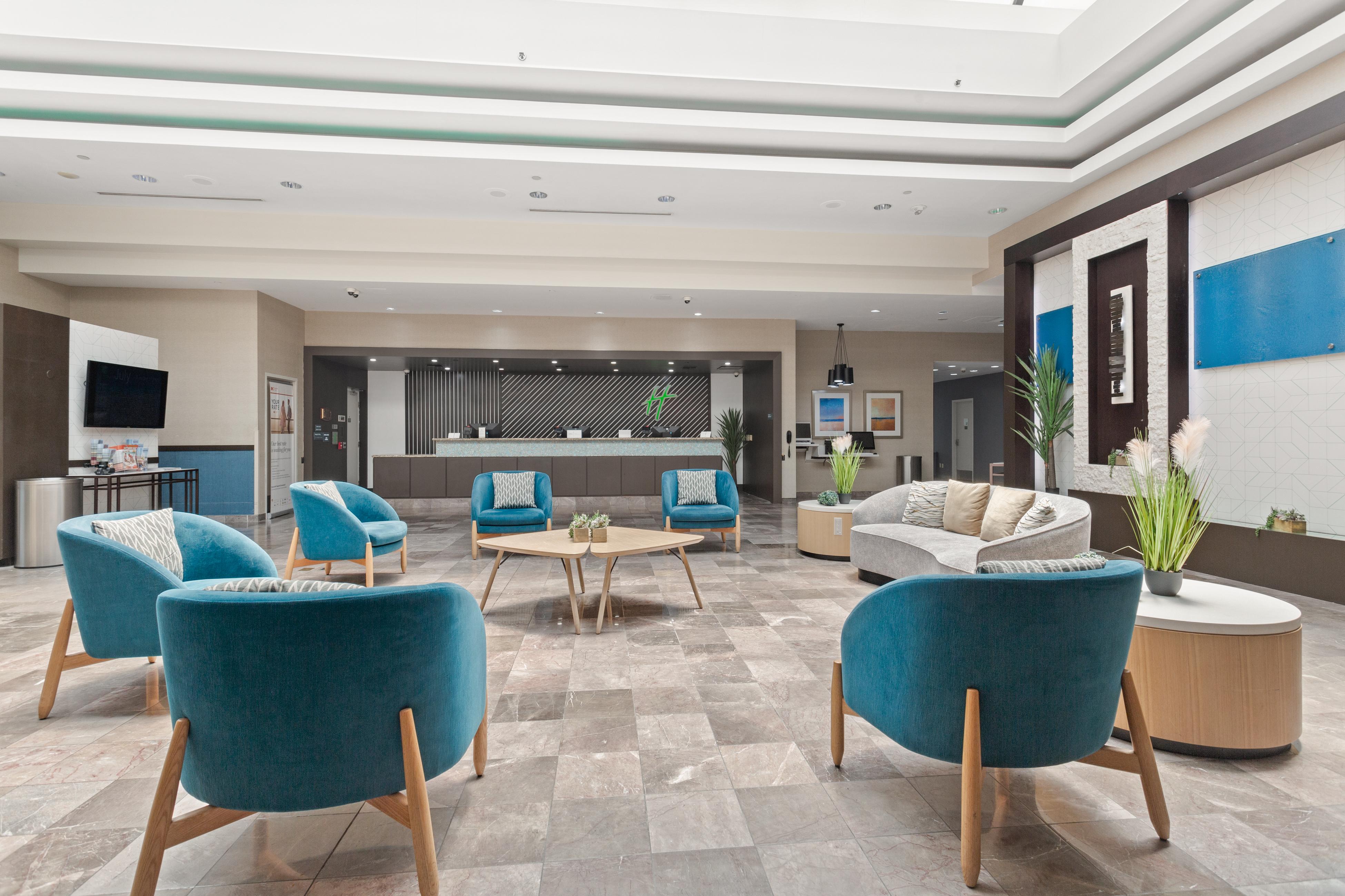 Vista Lobby Holiday Inn Tampa Westshore - Airport Area by IHG