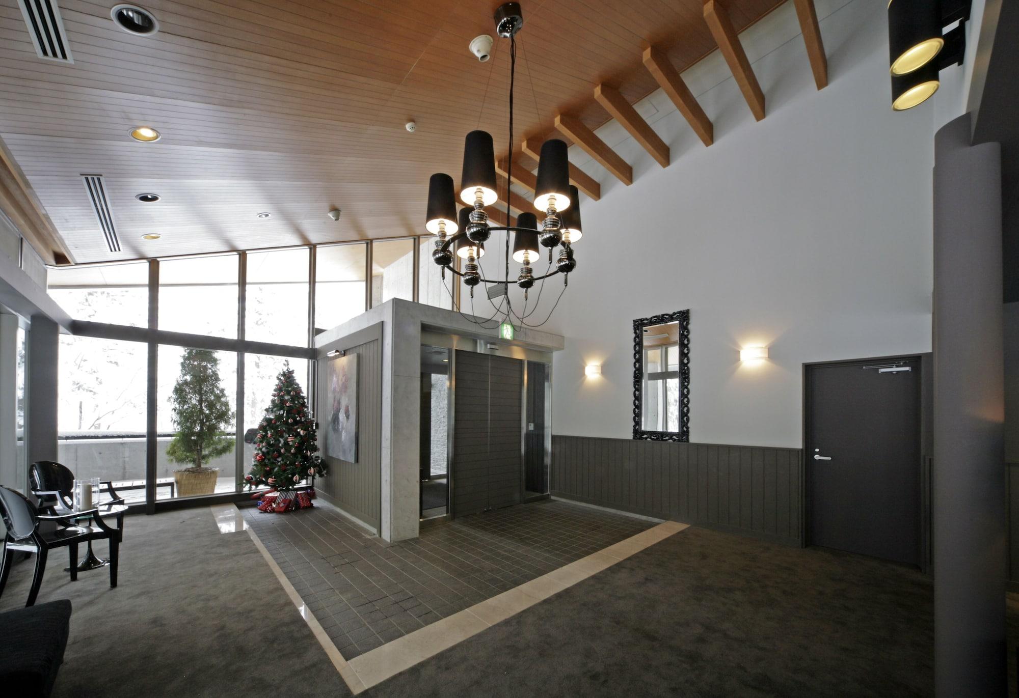 Vista Lobby The Ridge Hotel & Apartments