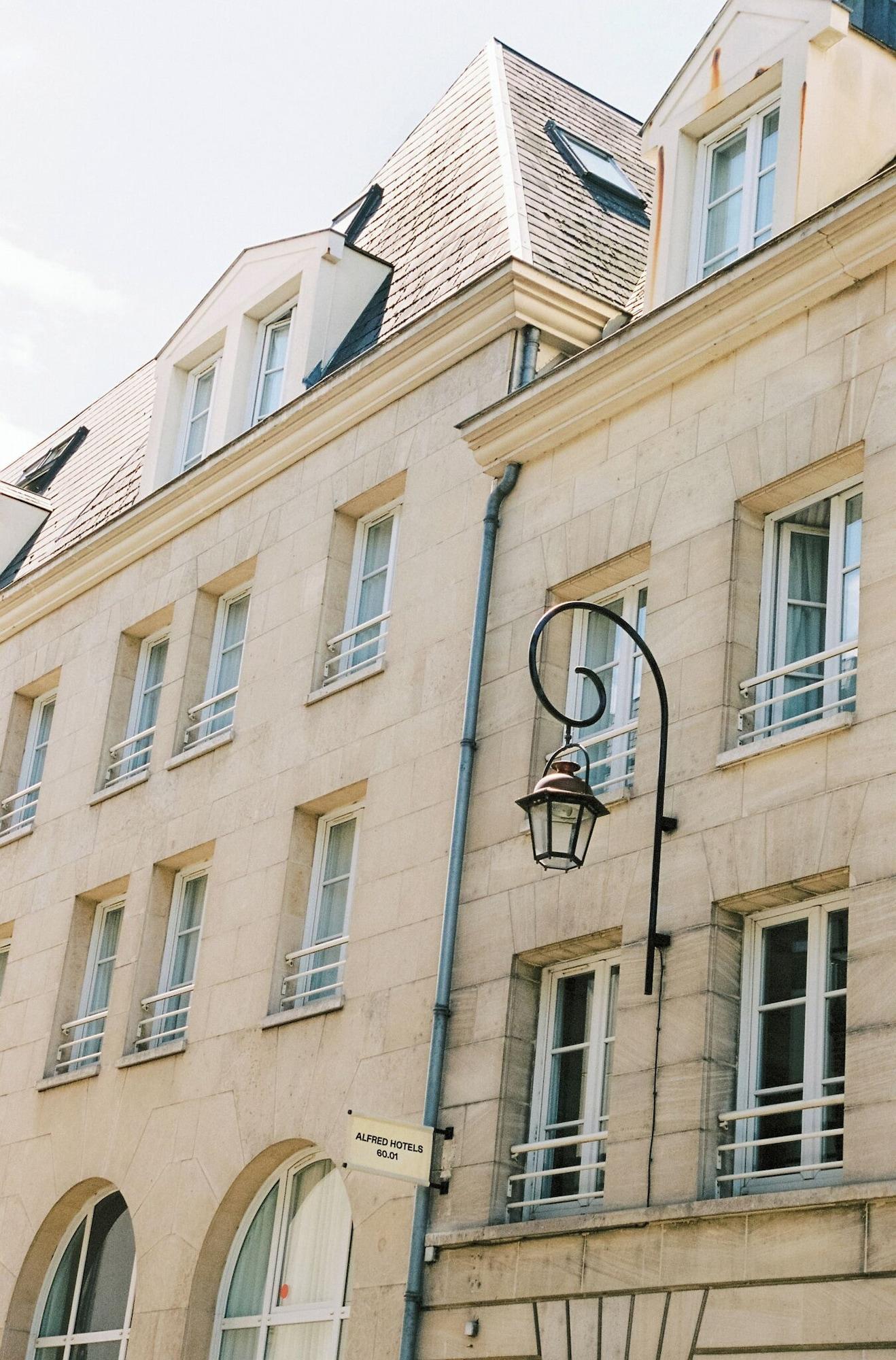 Vista Exterior ALFRED HOTEL Compiègne