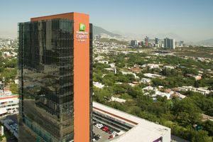 Alojamiento - Holiday Inn Express & Suites Monterrey Valle by IHG