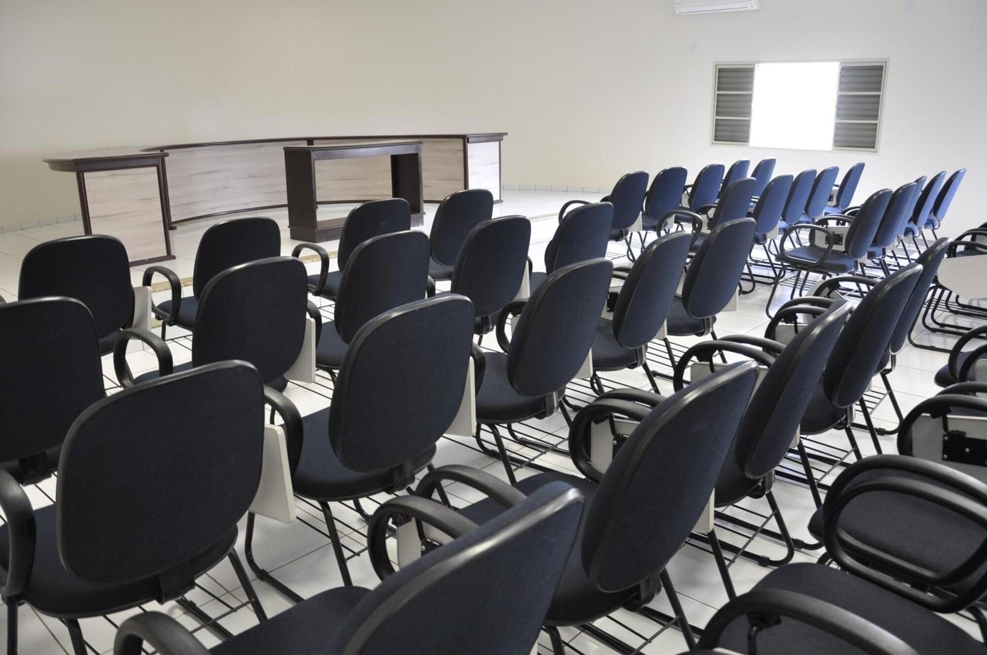 Sala de Reuniones Village Hotel