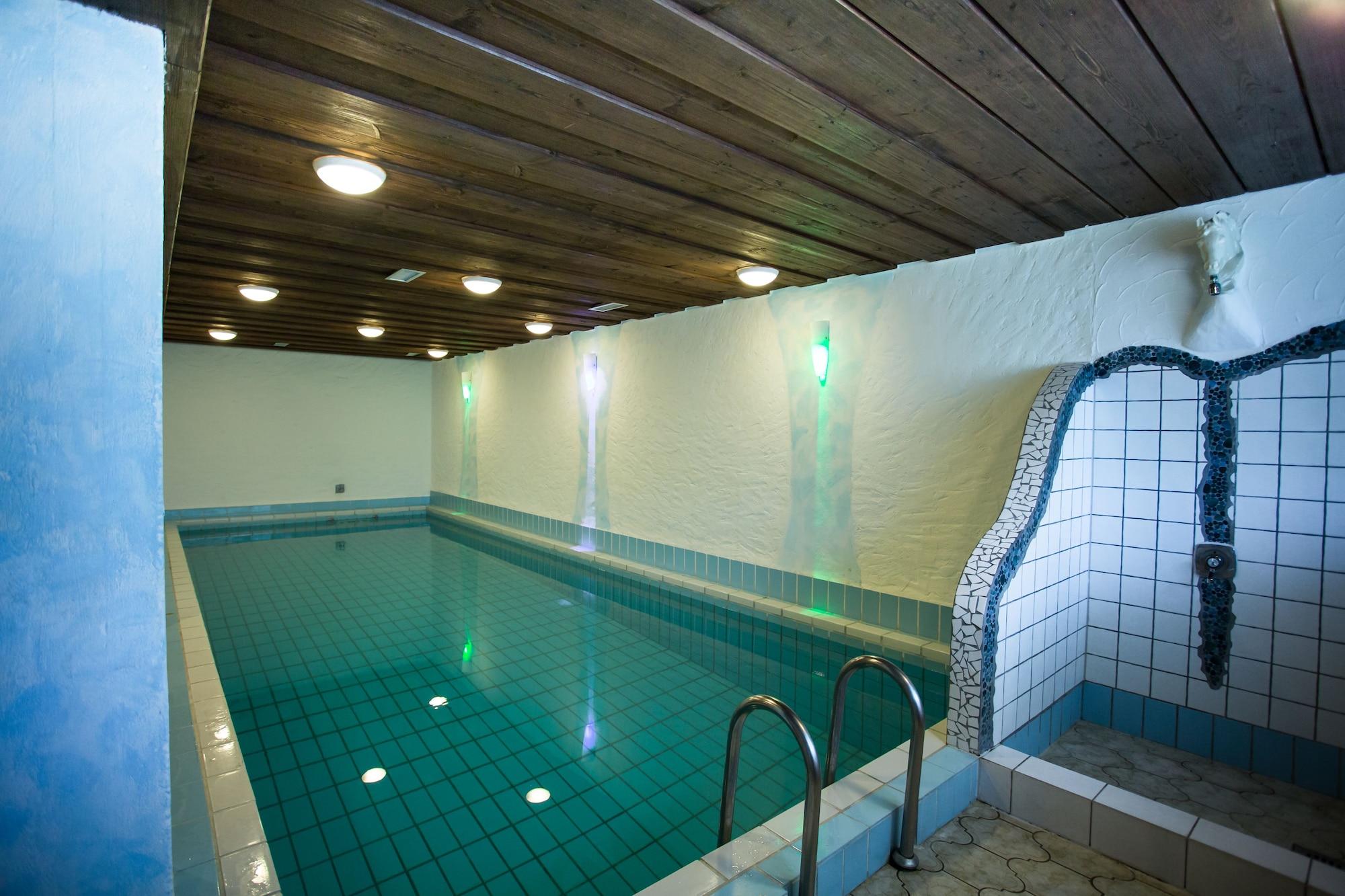 Vista Piscina Hotel Reiterhof Altmühlsee